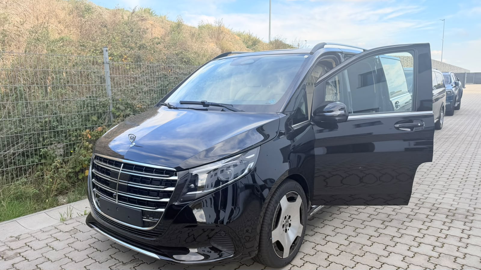 MERCEDES-BENZ MERCEDES-BENZ V 300 d Extra-Lang 4matic Exclusive FALCON AVERS V.I.P-image-48