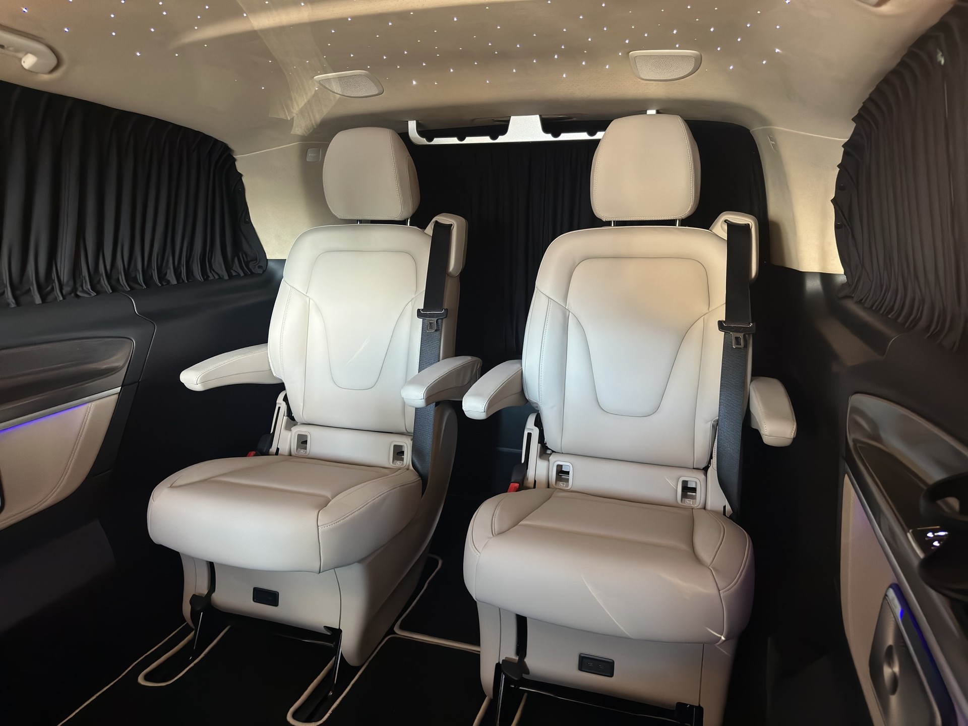 MERCEDES-BENZ MERCEDES-BENZ V 300 d Extra-Lang 4matic Exclusive FALCON AVERS V.I.P-image-22