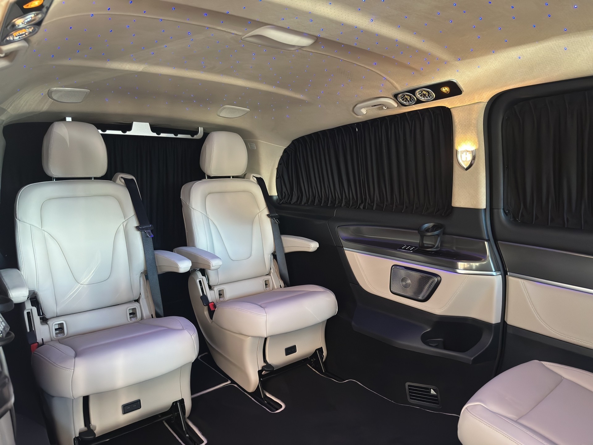 MERCEDES-BENZ MERCEDES-BENZ V 300 d Extra-Lang 4matic Exclusive FALCON AVERS V.I.P-image-29