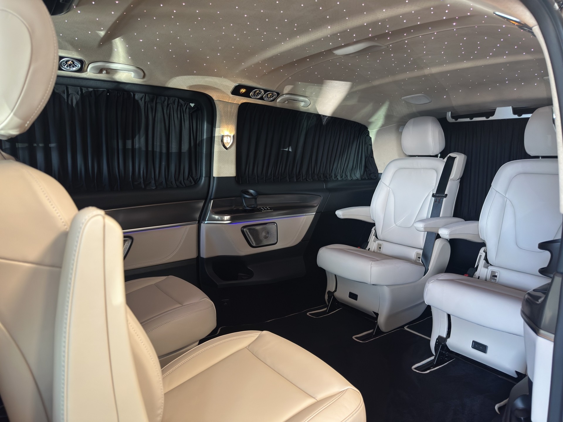 MERCEDES-BENZ MERCEDES-BENZ V 300 d Extra-Lang 4matic Exclusive FALCON AVERS V.I.P-image-35