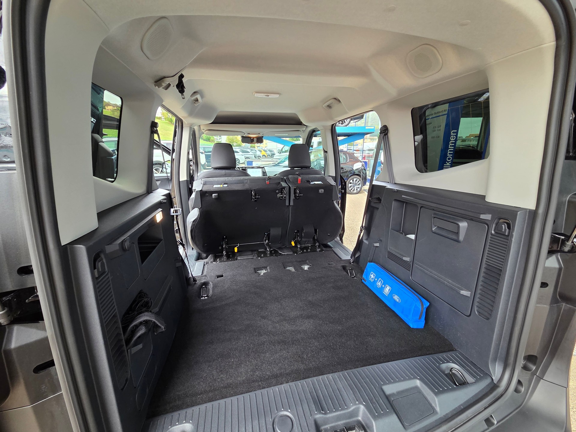 FORD TOURNEO COURIERier 1.0 EcoBoost Active-image-10