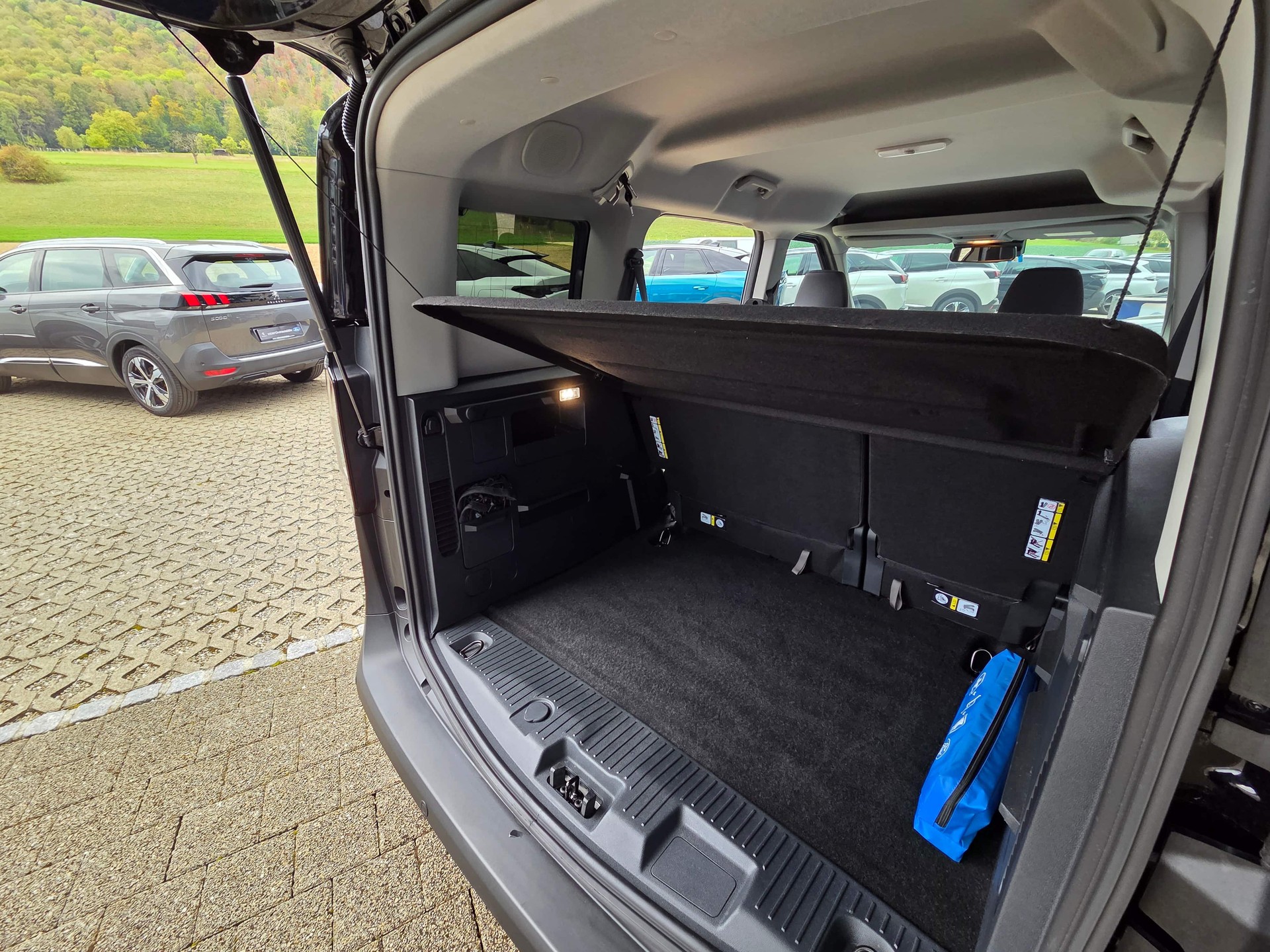 FORD TOURNEO COURIERier 1.0 EcoBoost Active-image-9