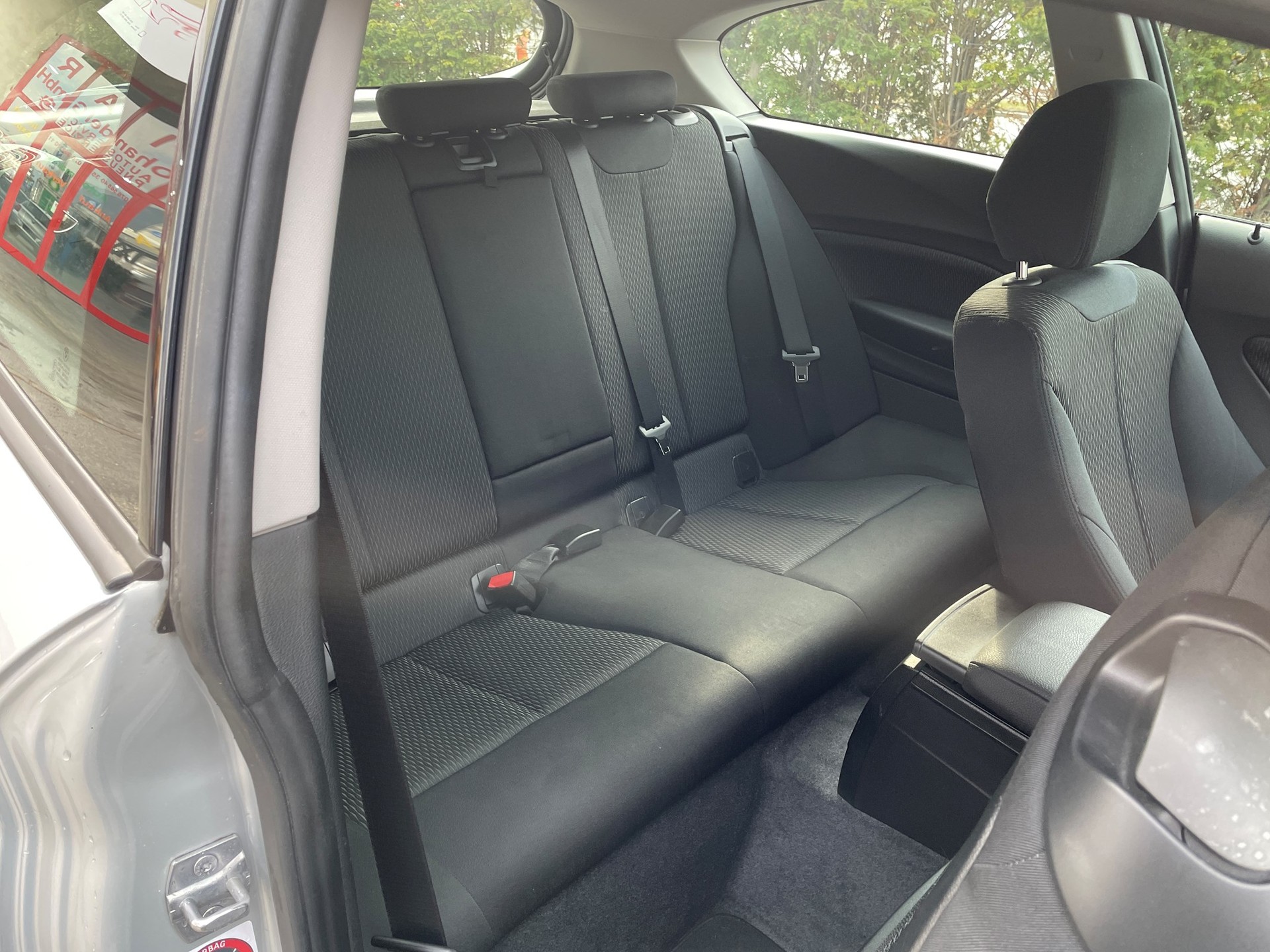 BMW 120d xDrive Sport Line-image-6