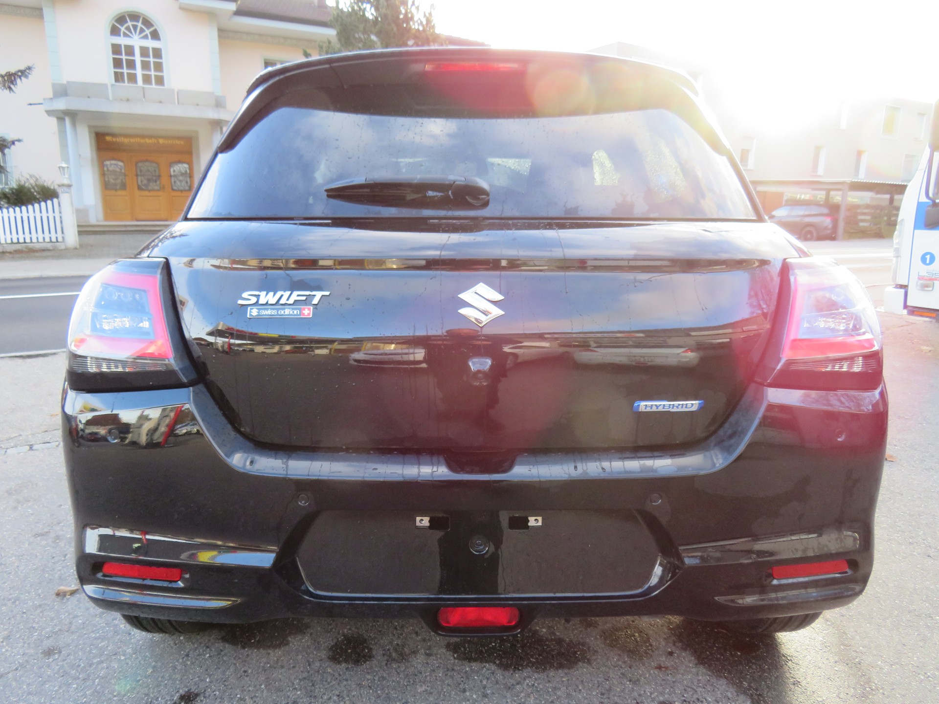 SUZUKI Swift 1.2 1st Edition Hybrid-image-3