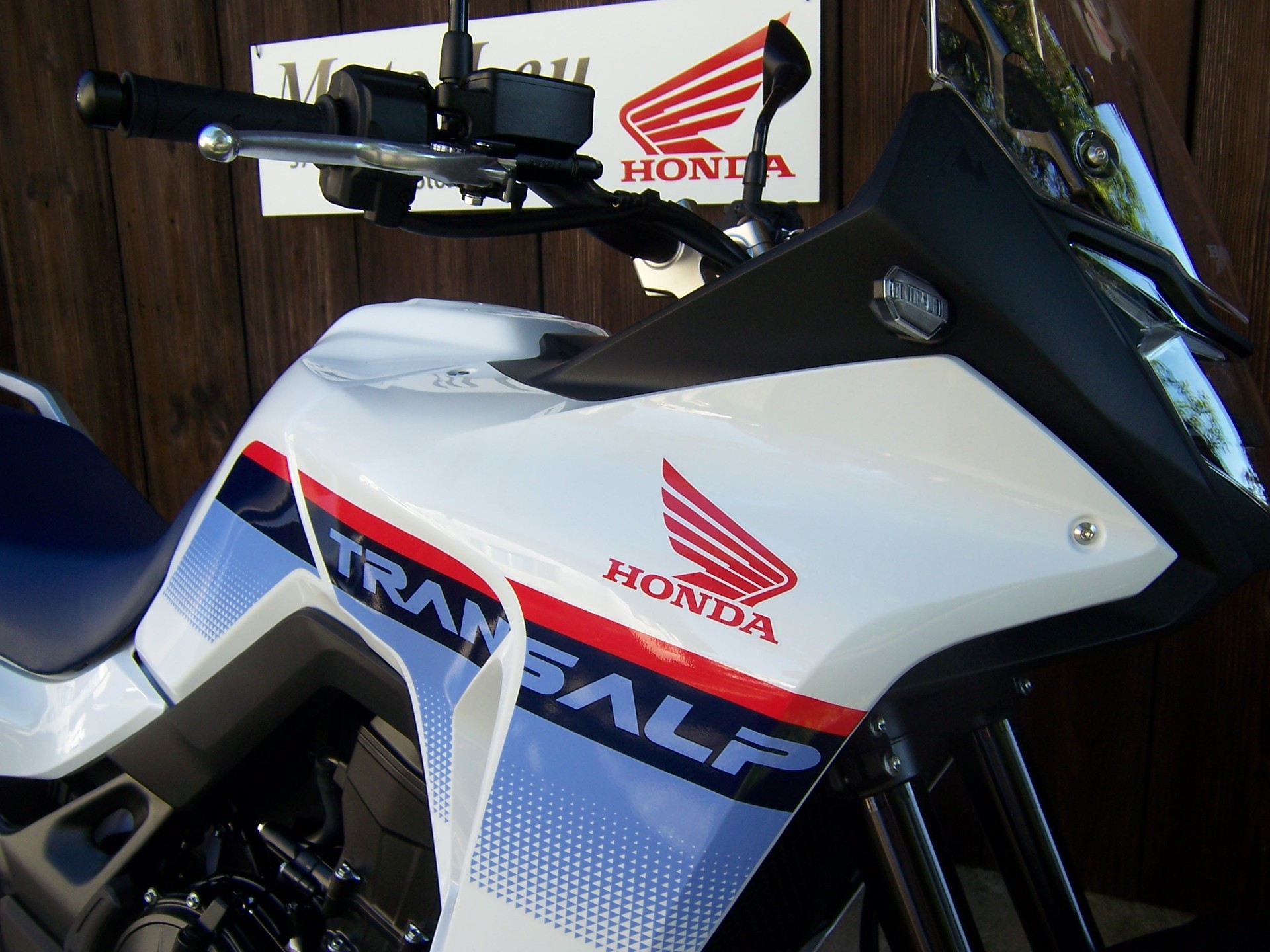 HONDA XL 750 Transalp Rally Edition-image-9