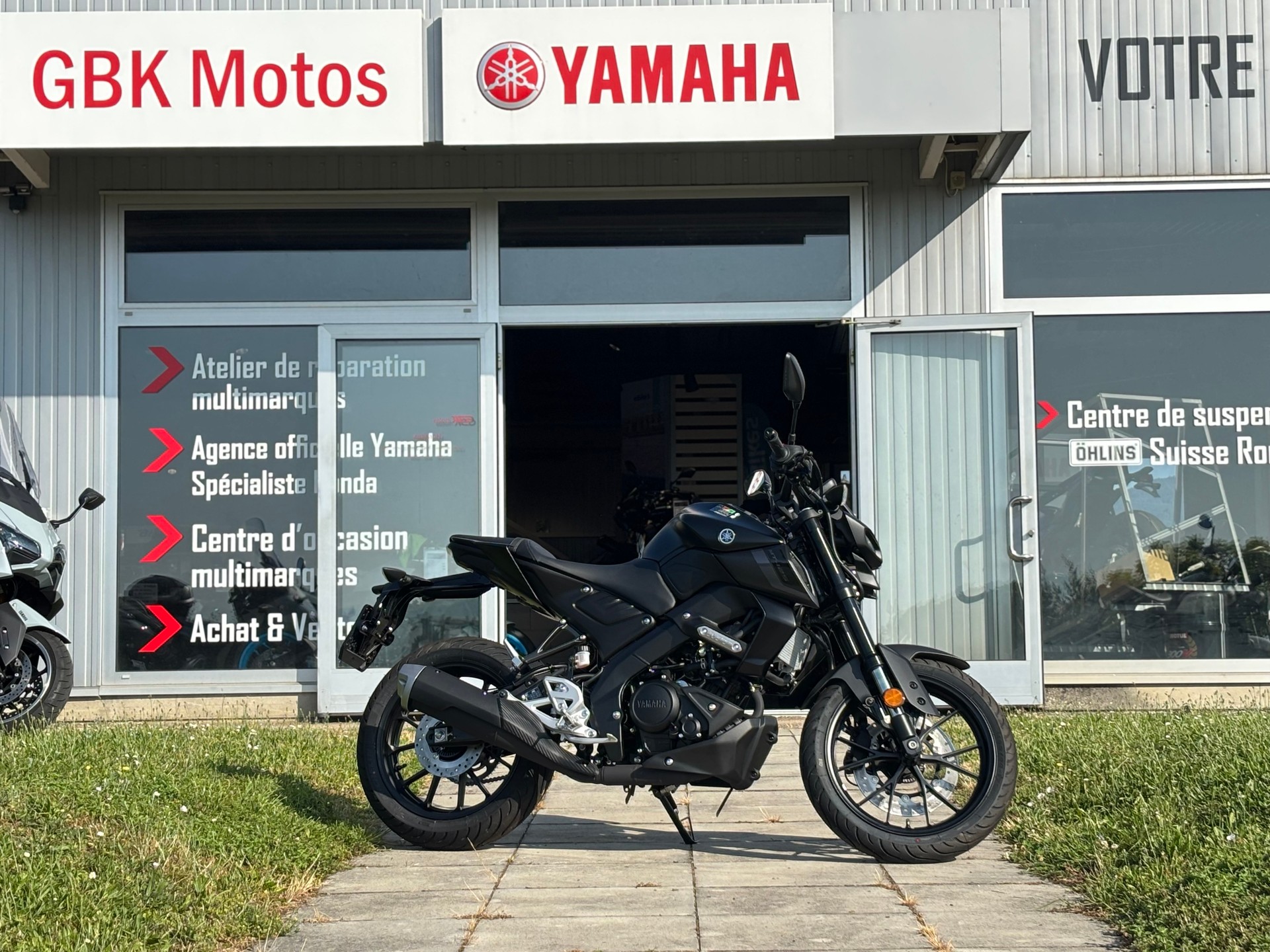 YAMAHA MT-125