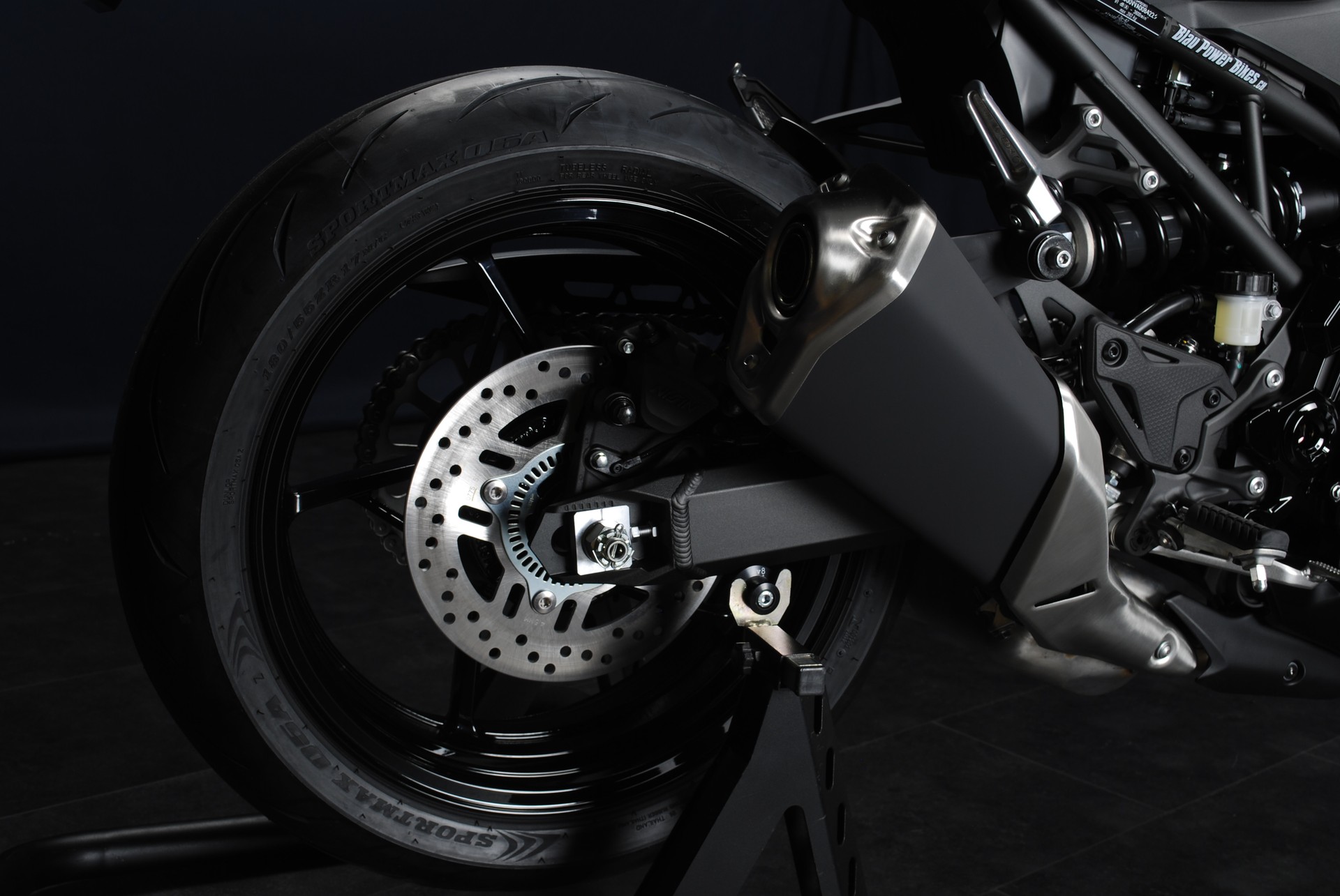 KAWASAKI Z 900 (70kW) MY26-image-1