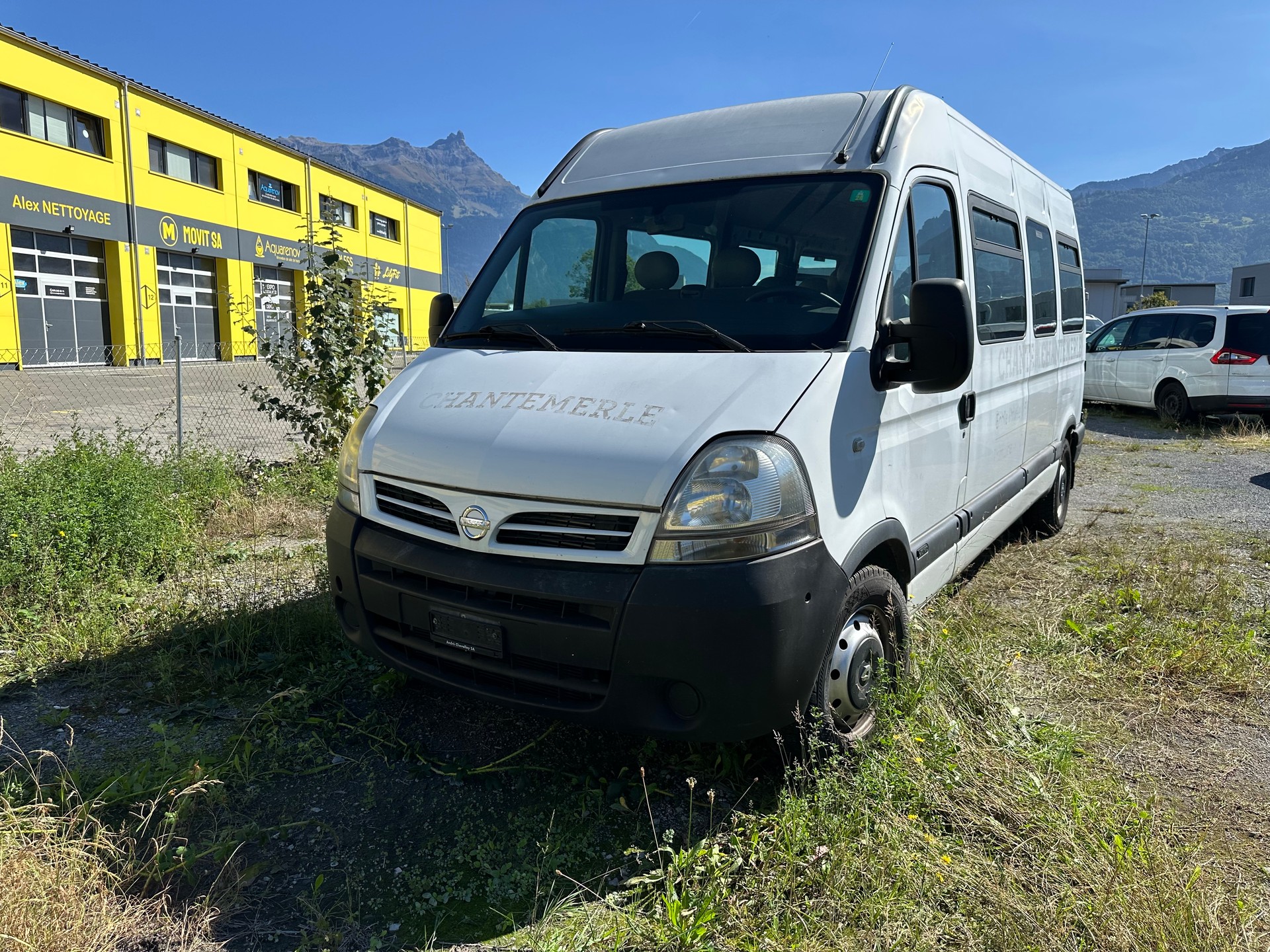 NISSAN INTERSTAR