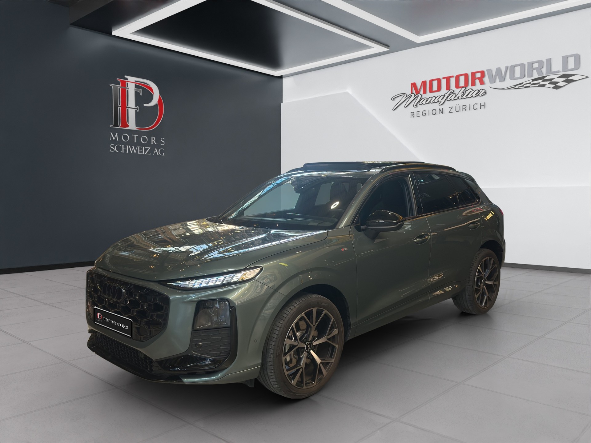 AUDI Q3 MY25/S-Line/Pano/MMI Pro/OLED/20" Zoll