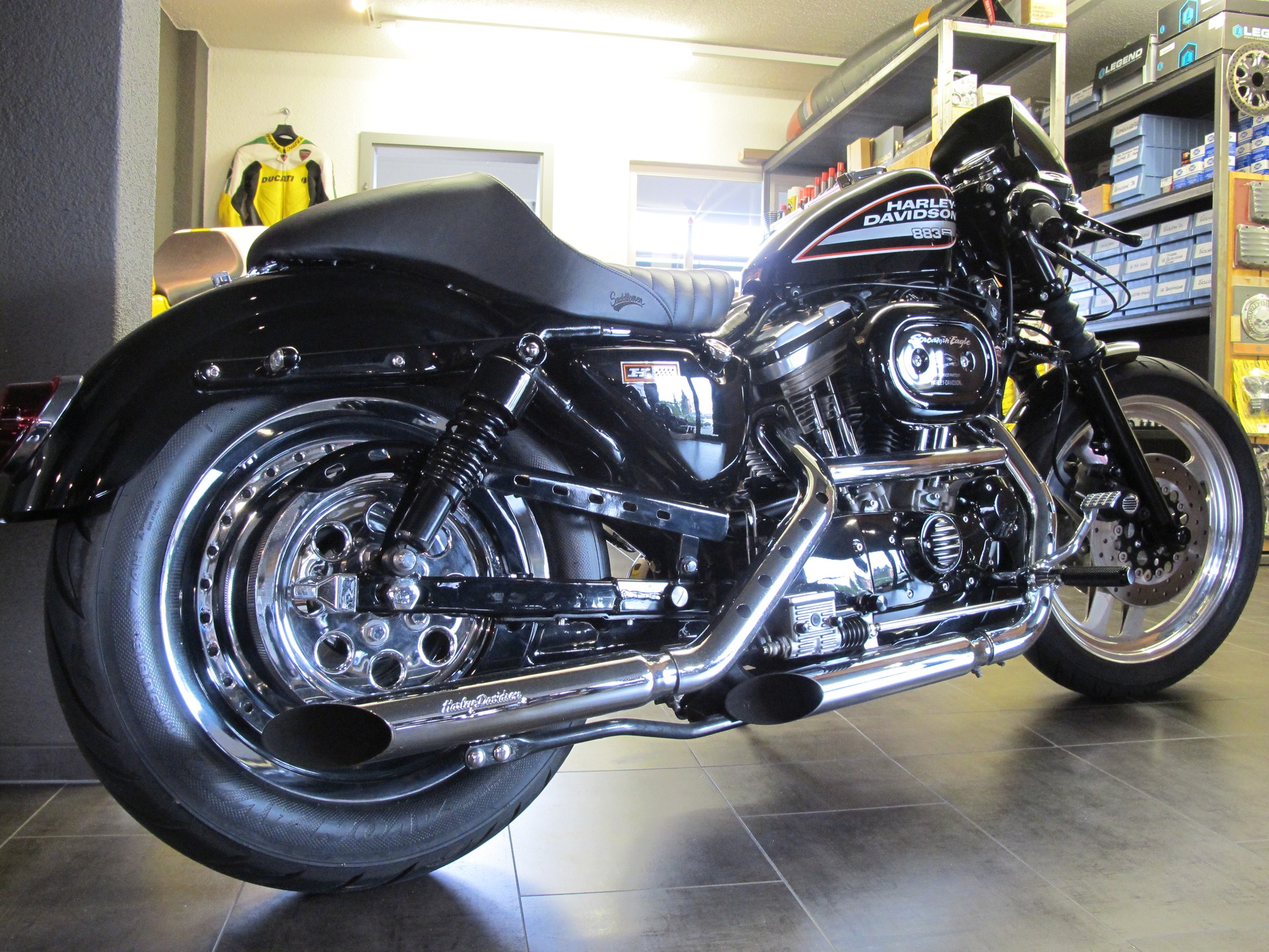 HARLEY-DAVIDSON XLH 883 HUG/LOW Sportster-image-3