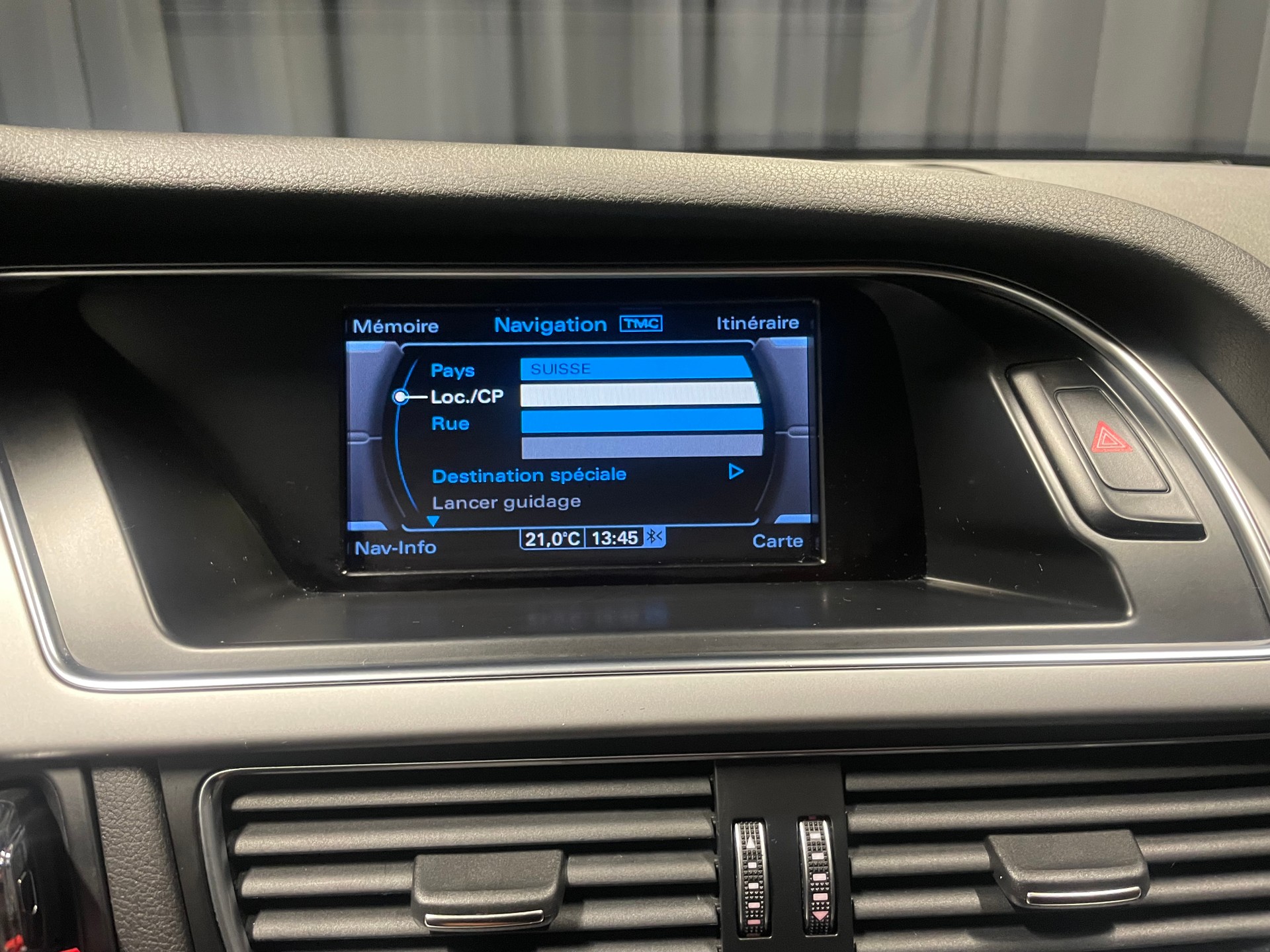 AUDI A4 Limousine 1.8 TFSI multitronic (29)-image-11