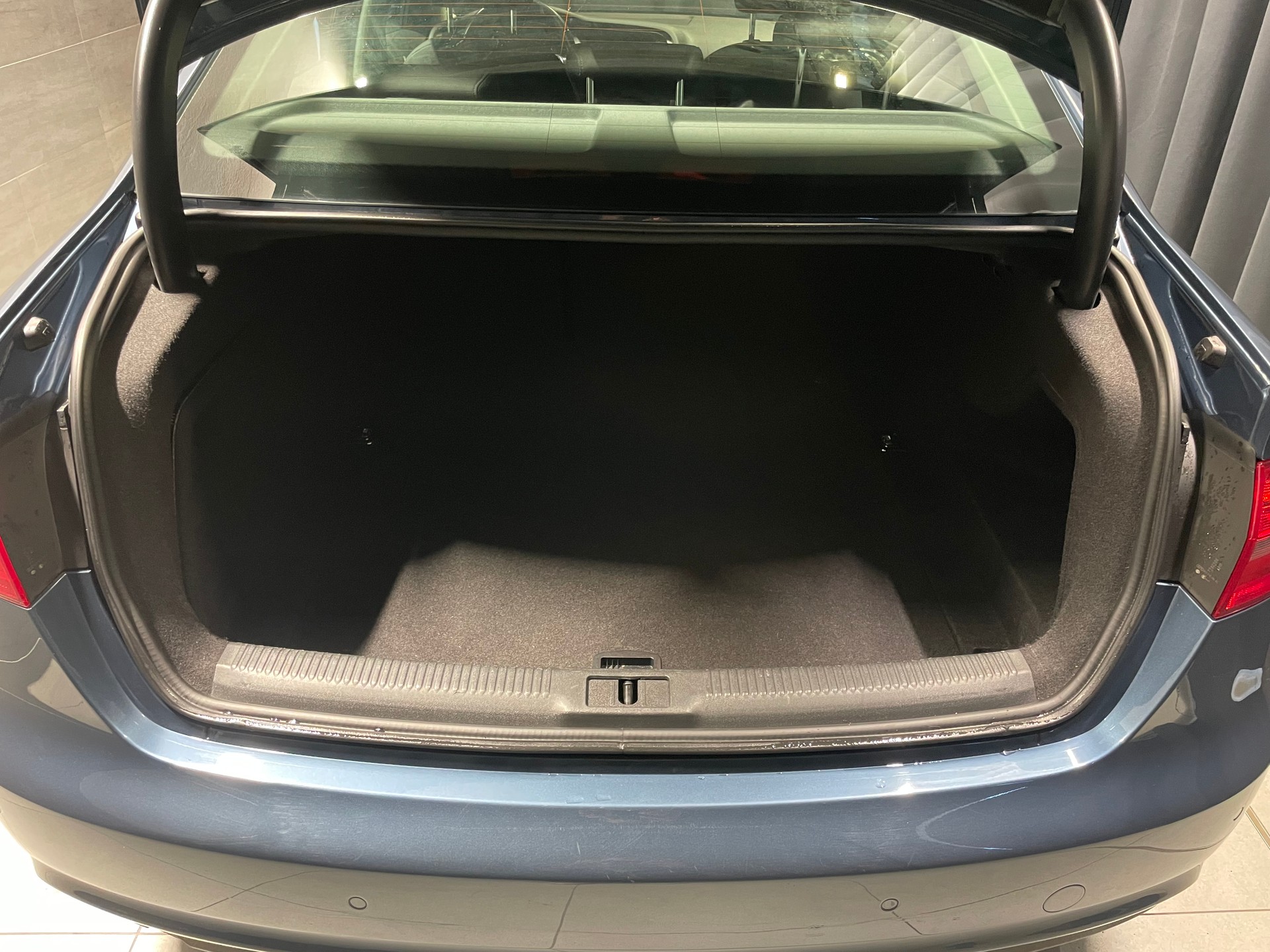 AUDI A4 Limousine 1.8 TFSI multitronic (29)-image-16