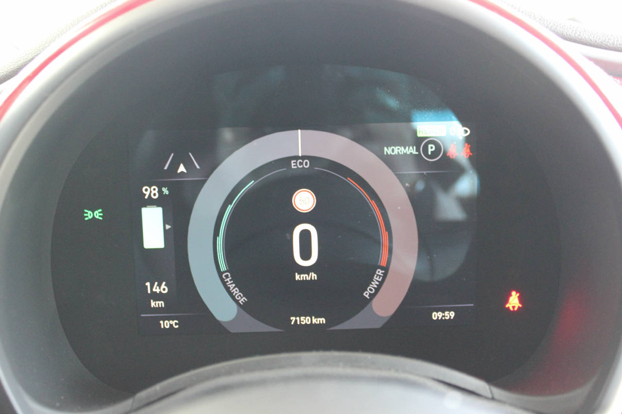 FIAT 500 Red Edition-image-7