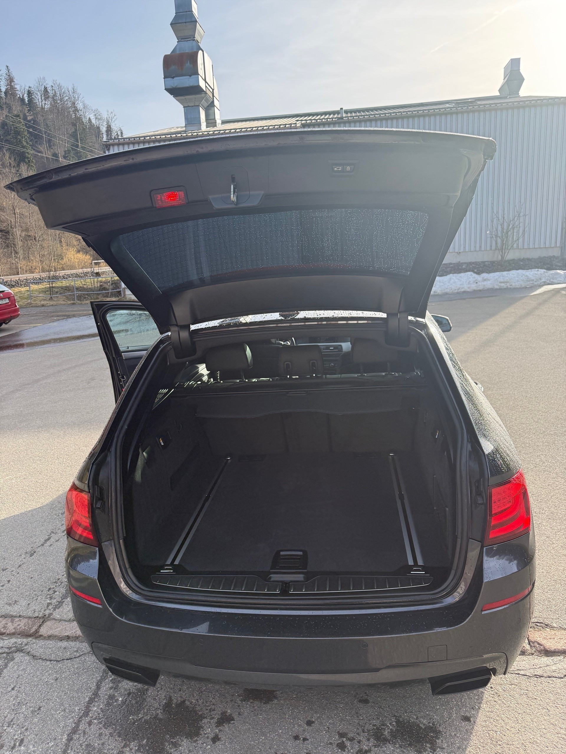 BMW M550d xDrive Touring Steptronic-image-11
