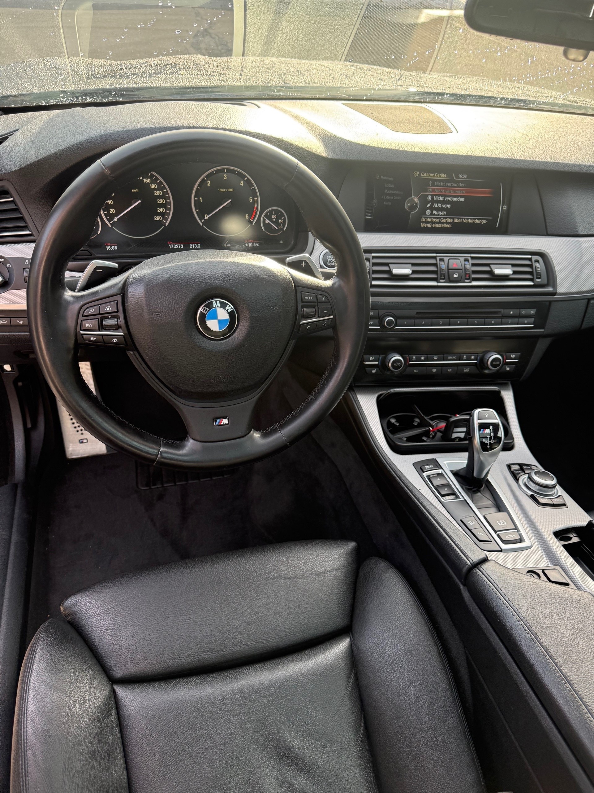 BMW M550d xDrive Touring Steptronic-image-8