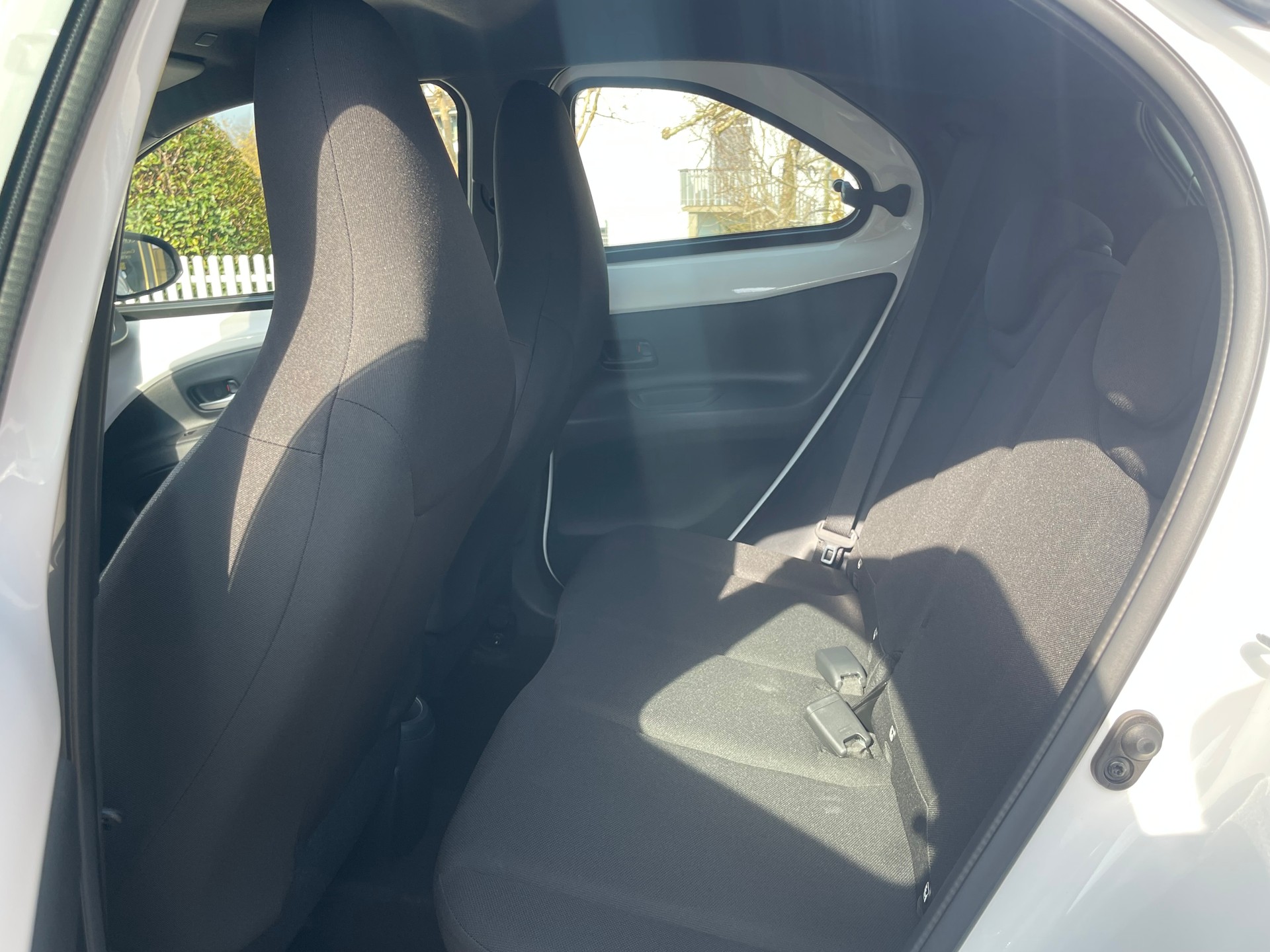 TOYOTA Aygo X 1.0 VVT-i Comfort CVT-image-9