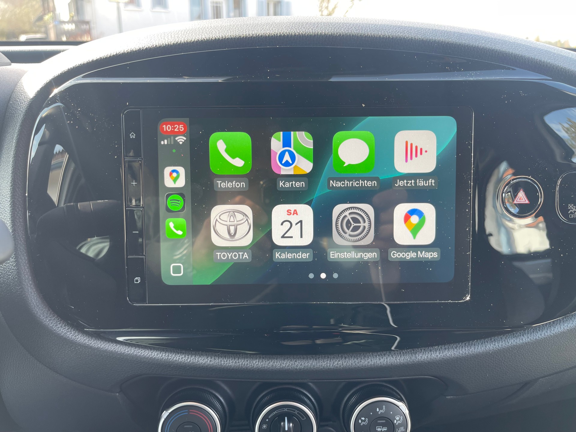 TOYOTA Aygo X 1.0 VVT-i Comfort CVT-image-11