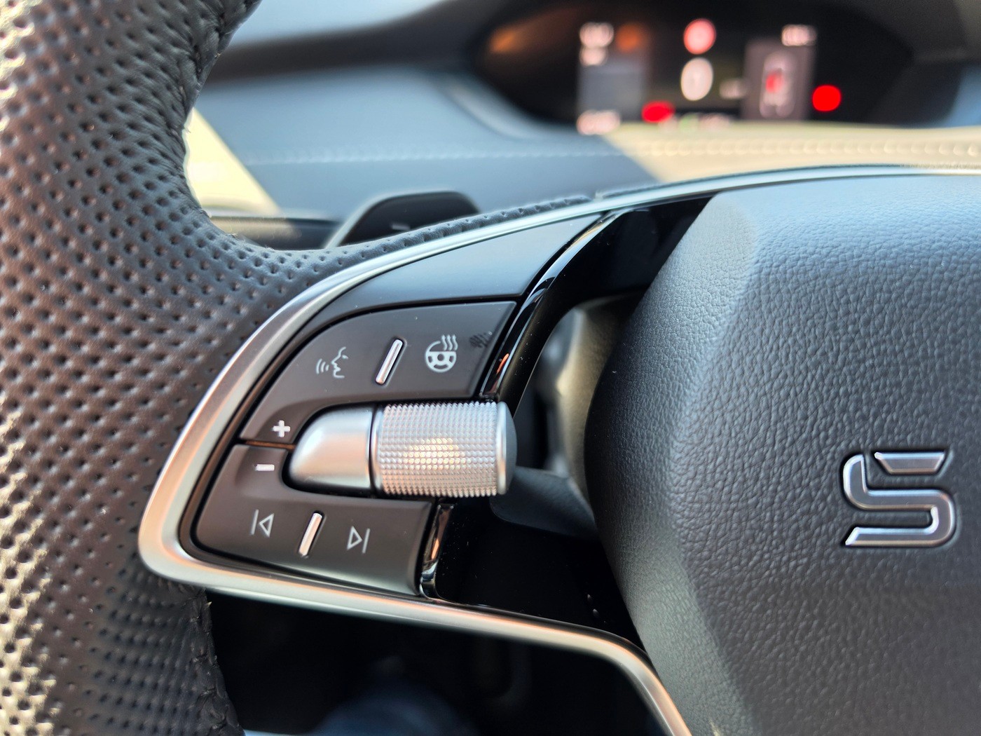 SKODA Enyaq 85x Sportline 4x4-image-15