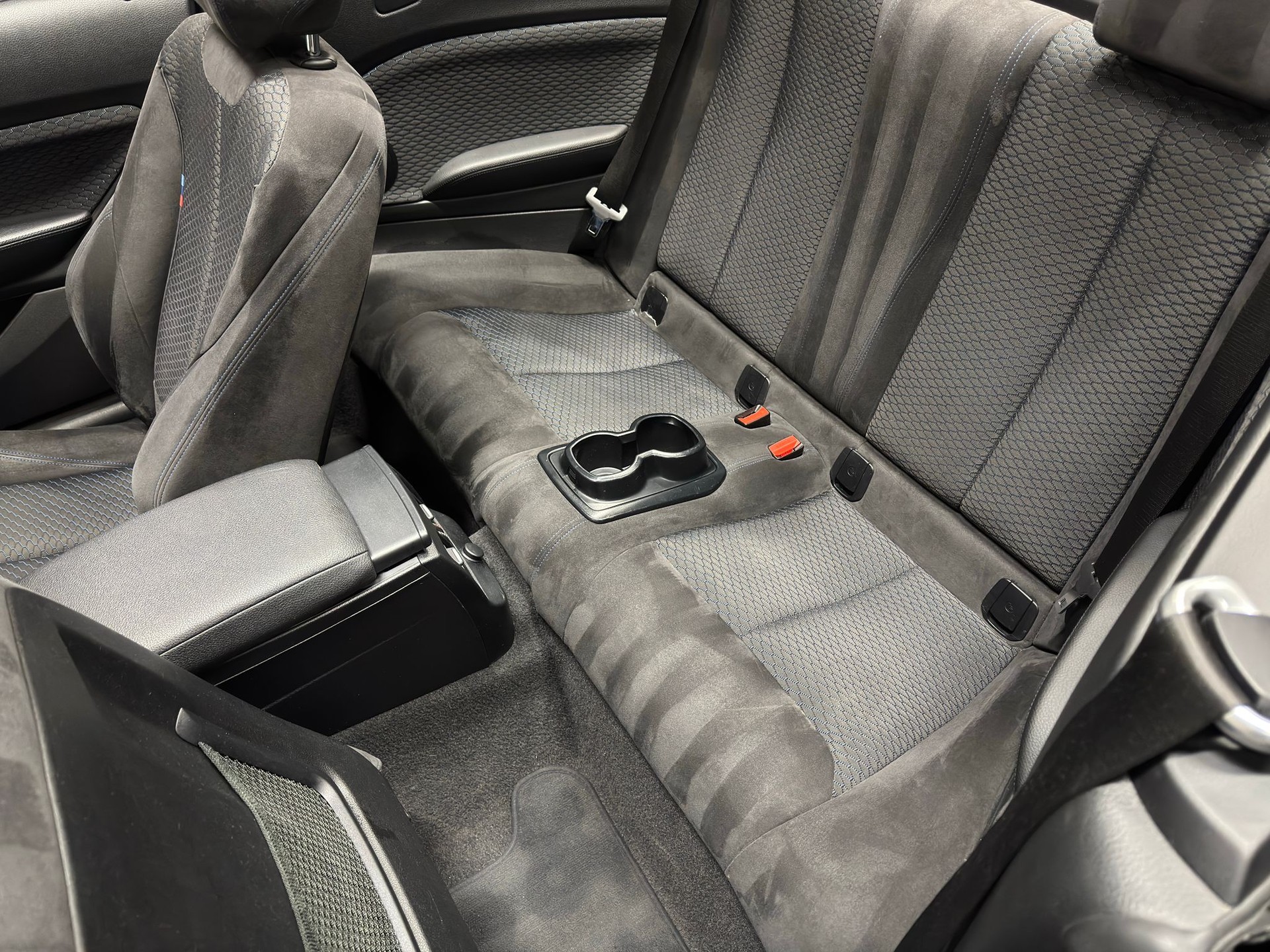 BMW 218i Cabrio M-Sport-image-14