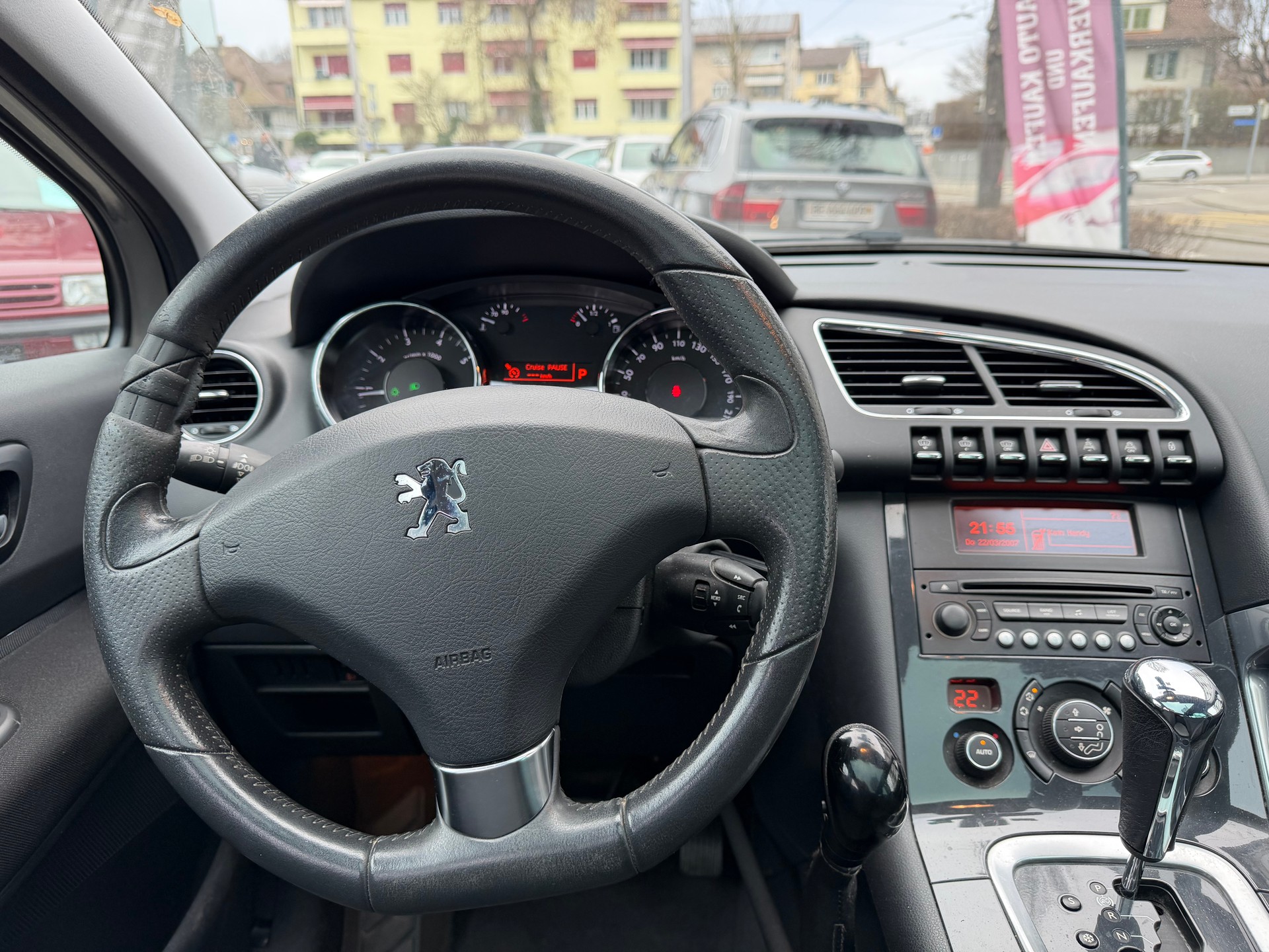 PEUGEOT 3008 1.6 16V T Platinum Tiptronic-image-6