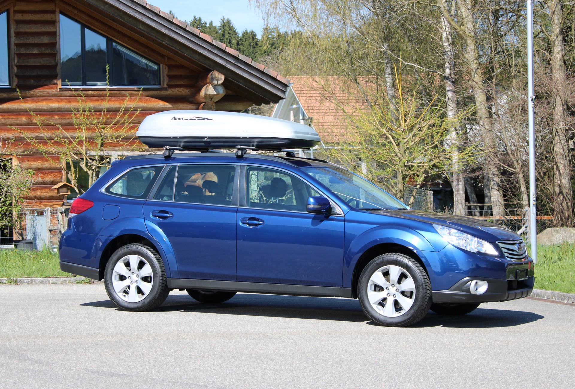 SUBARU Outback 3.6R Executive AWD Automatic-image-3
