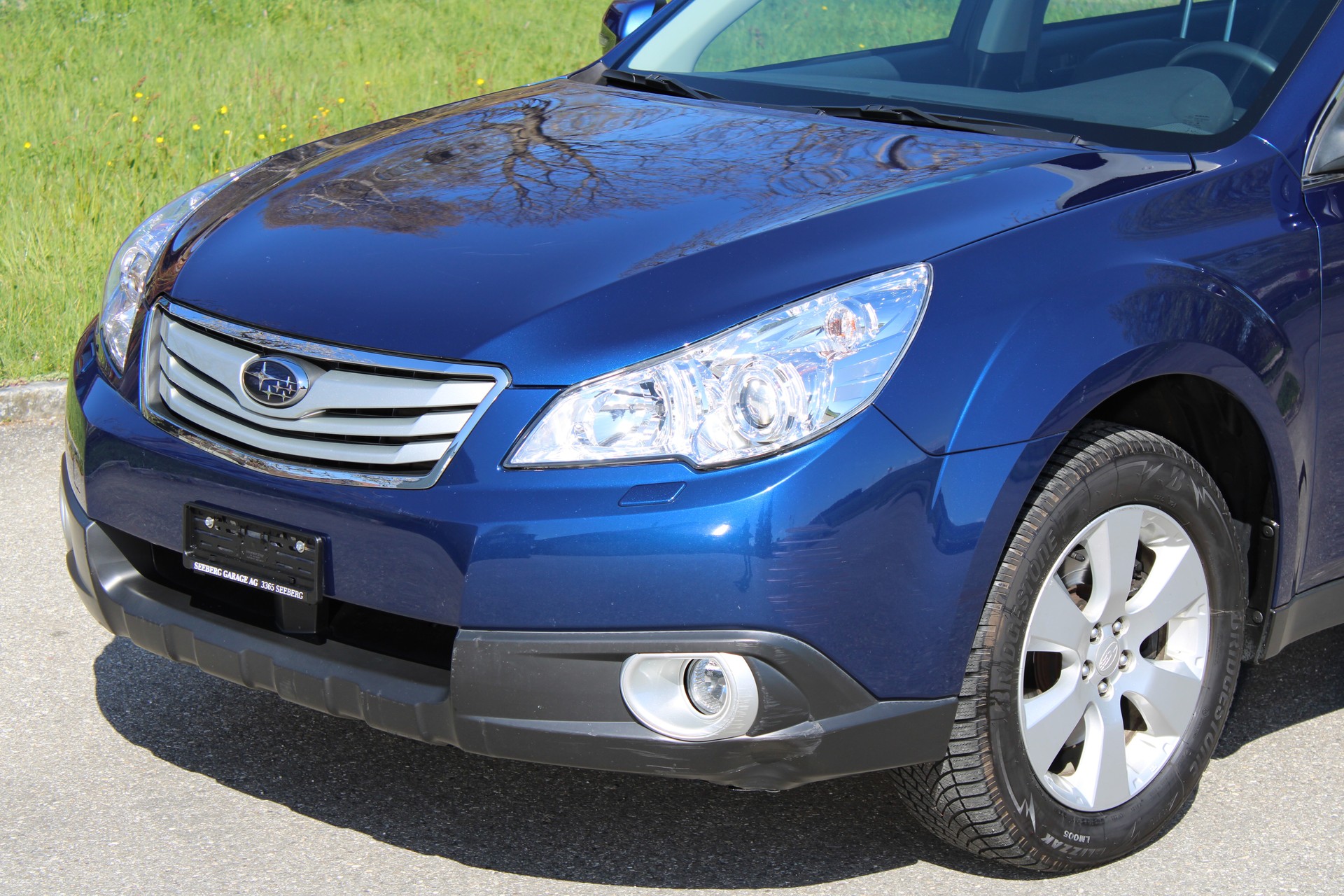 SUBARU Outback 3.6R Executive AWD Automatic-image-8