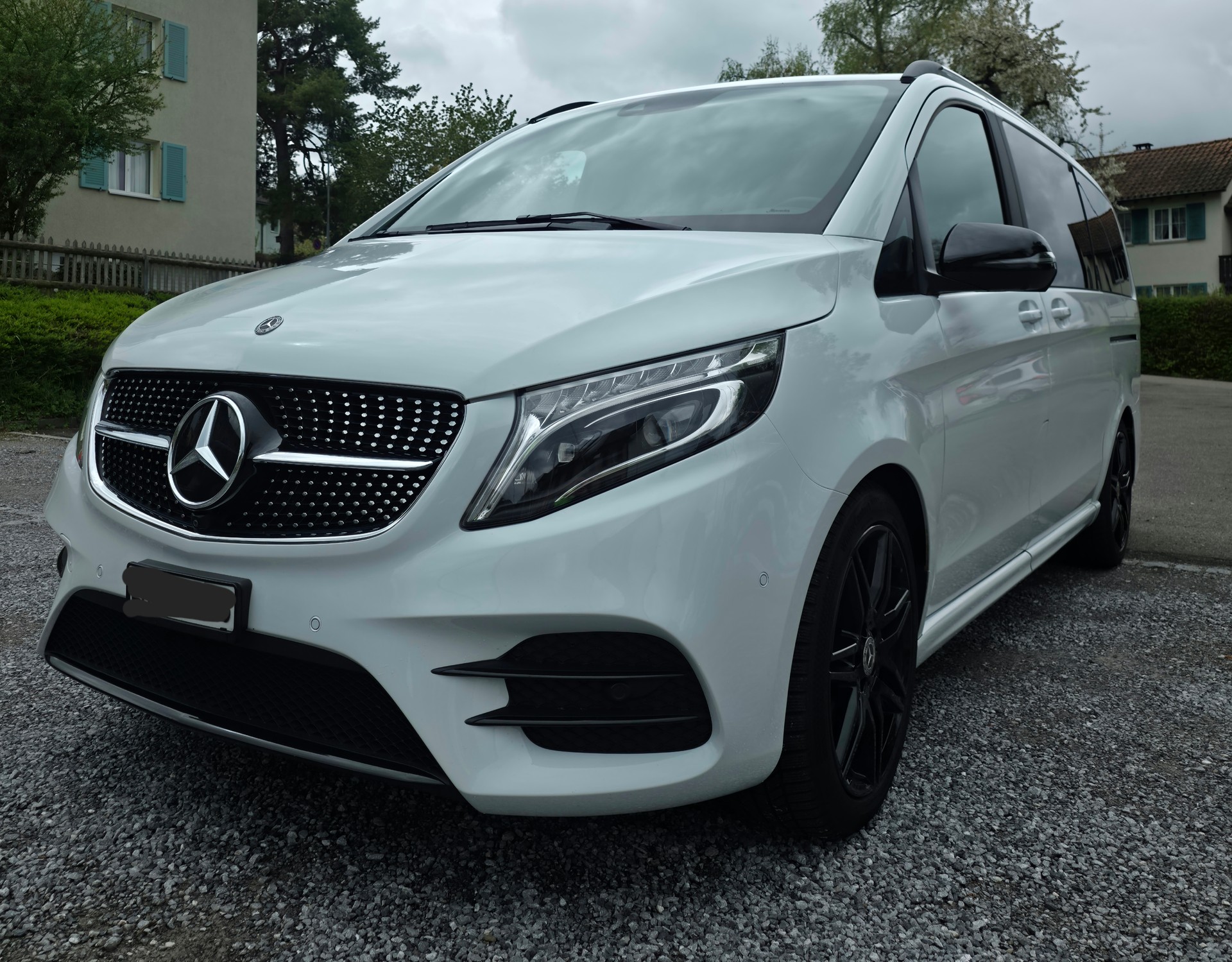 MERCEDES-BENZ V 300 d lang Avantgarde 4Matic 9G-Tronic