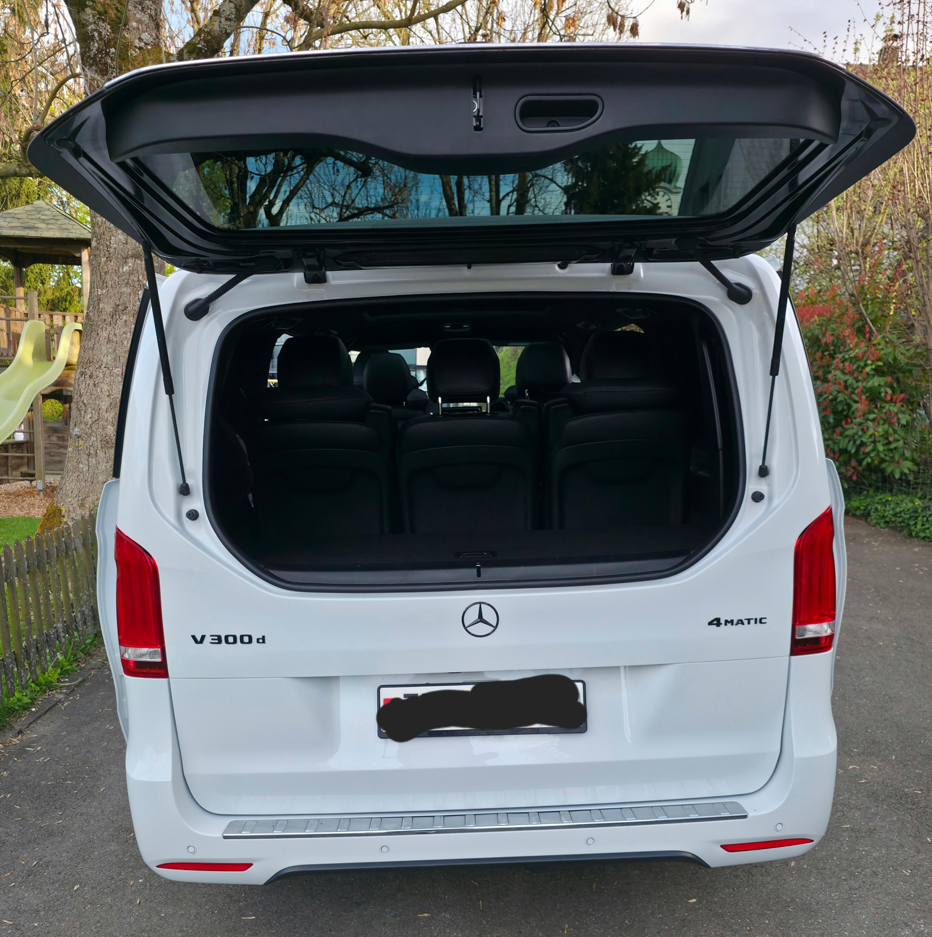 MERCEDES-BENZ V 300 d lang Avantgarde 4Matic 9G-Tronic-image-6