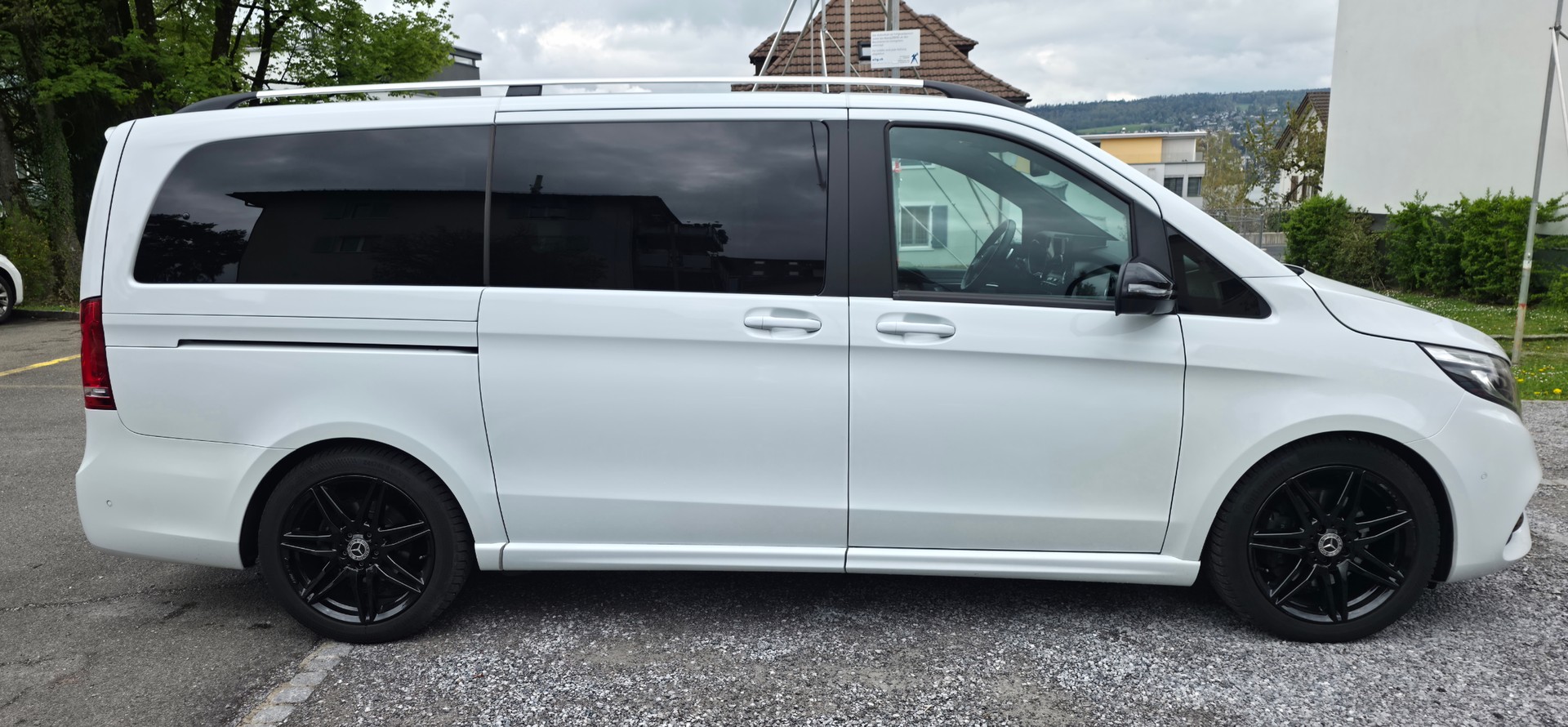 MERCEDES-BENZ V 300 d lang Avantgarde 4Matic 9G-Tronic-image-5