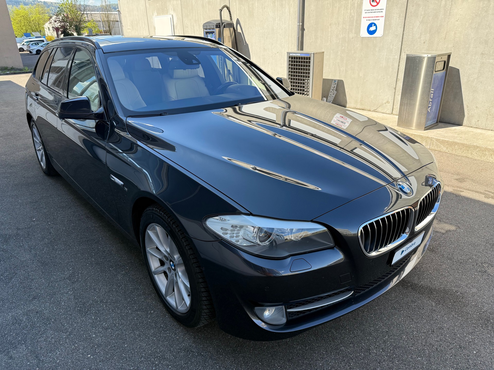 BMW 535i xDrive Touring Steptronic *CH Fahrzeug *Frisch ab MFK *Soft-Close *HUD *Panoramaglasdach *Spurwechselassistent *-image-1