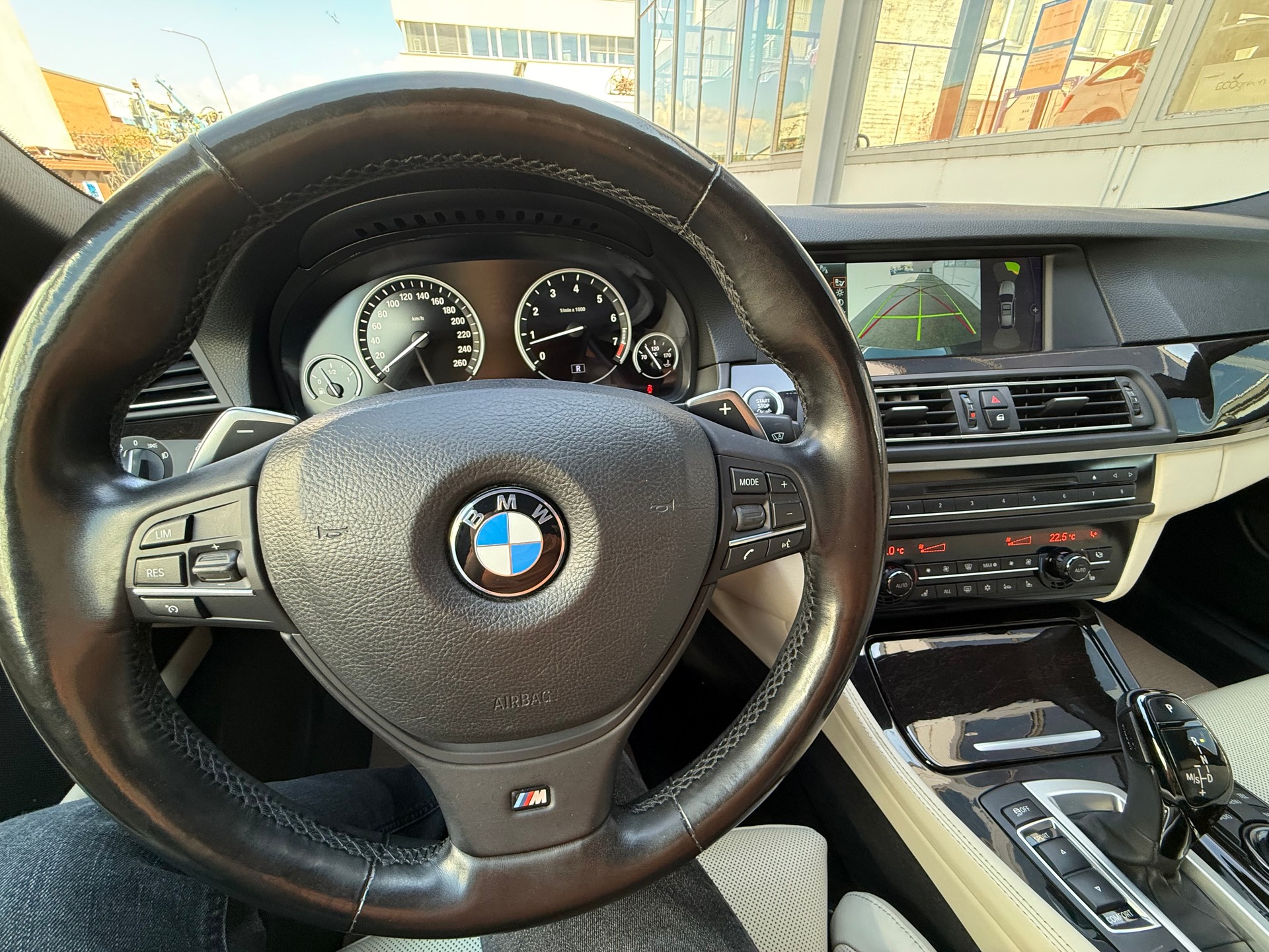 BMW 535i xDrive Touring Steptronic *CH Fahrzeug *Frisch ab MFK *Soft-Close *HUD *Panoramaglasdach *Spurwechselassistent *-image-10