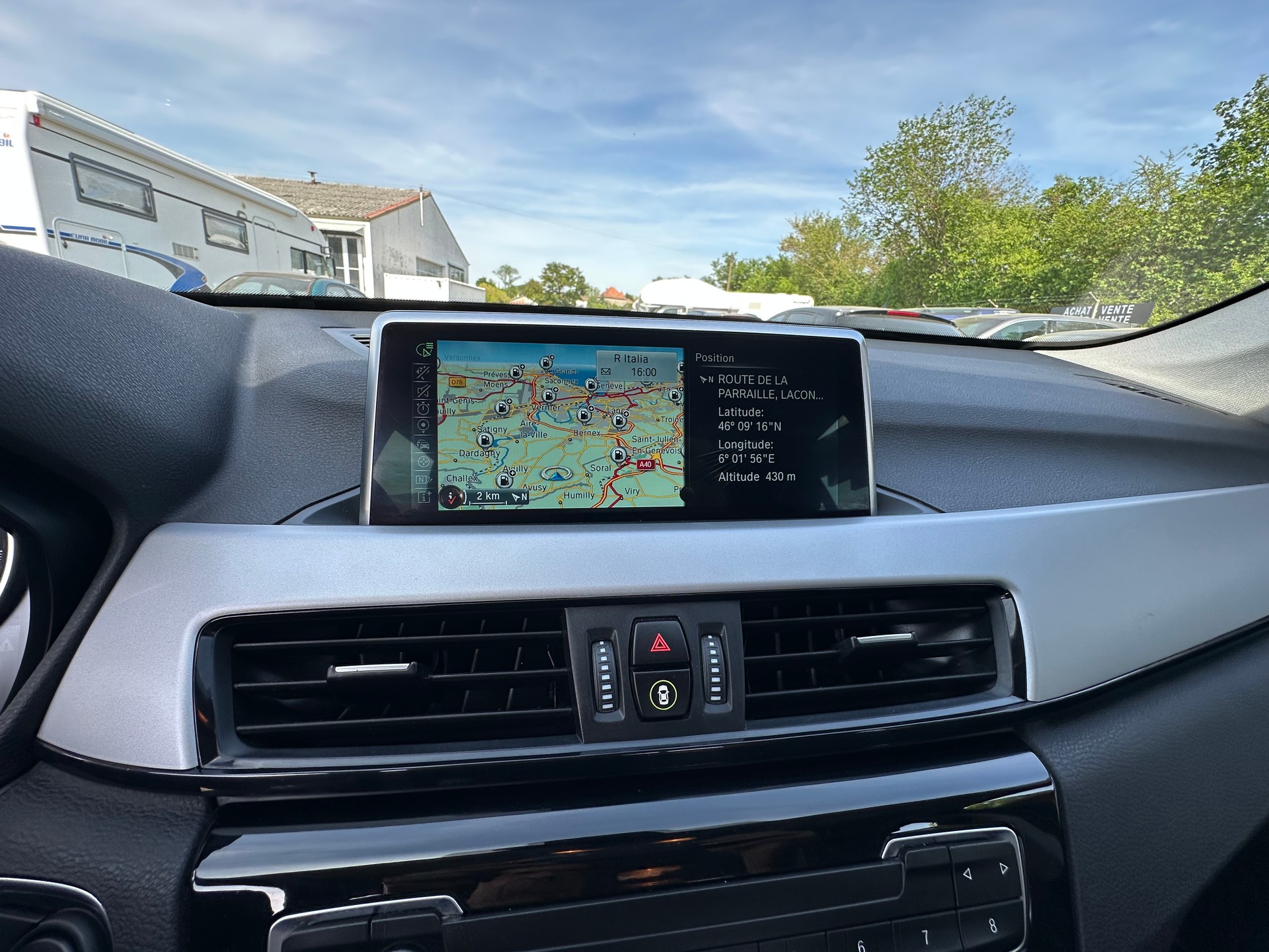 BMW X1 xDrive 20i Sport Line Steptronic-image-16
