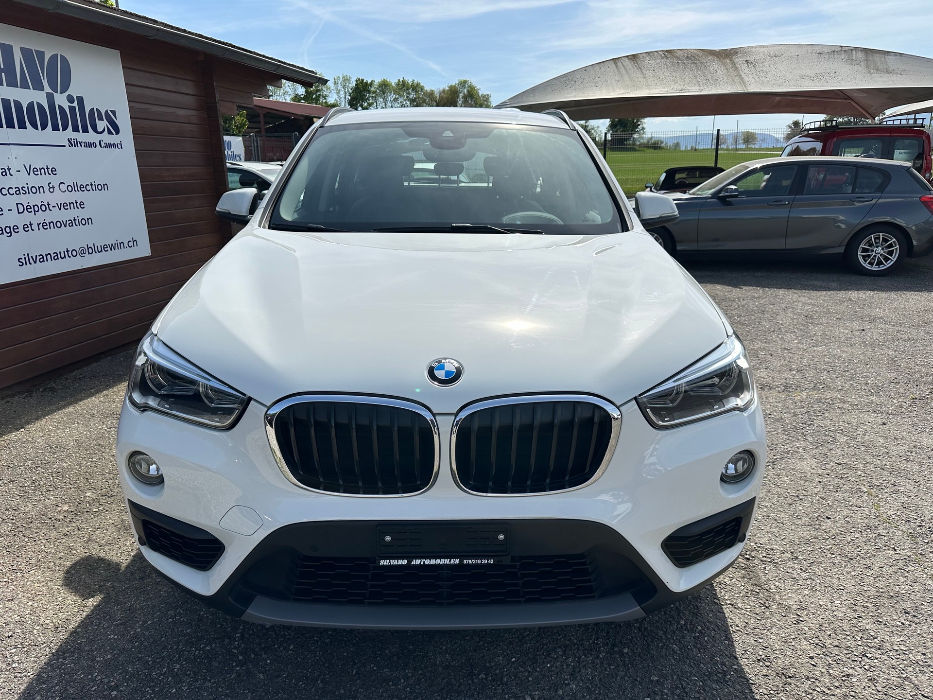 BMW X1 xDrive 20i Sport Line Steptronic-showroom-element-1