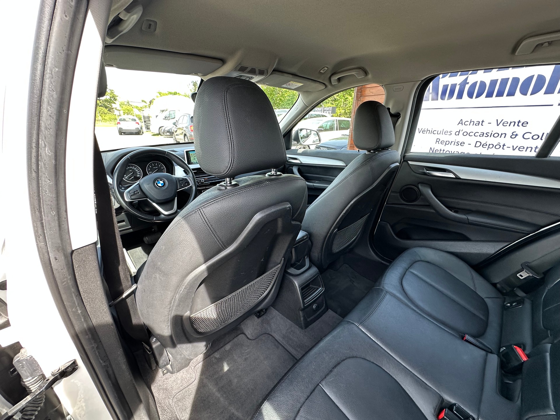 BMW X1 xDrive 20i Sport Line Steptronic-image-10