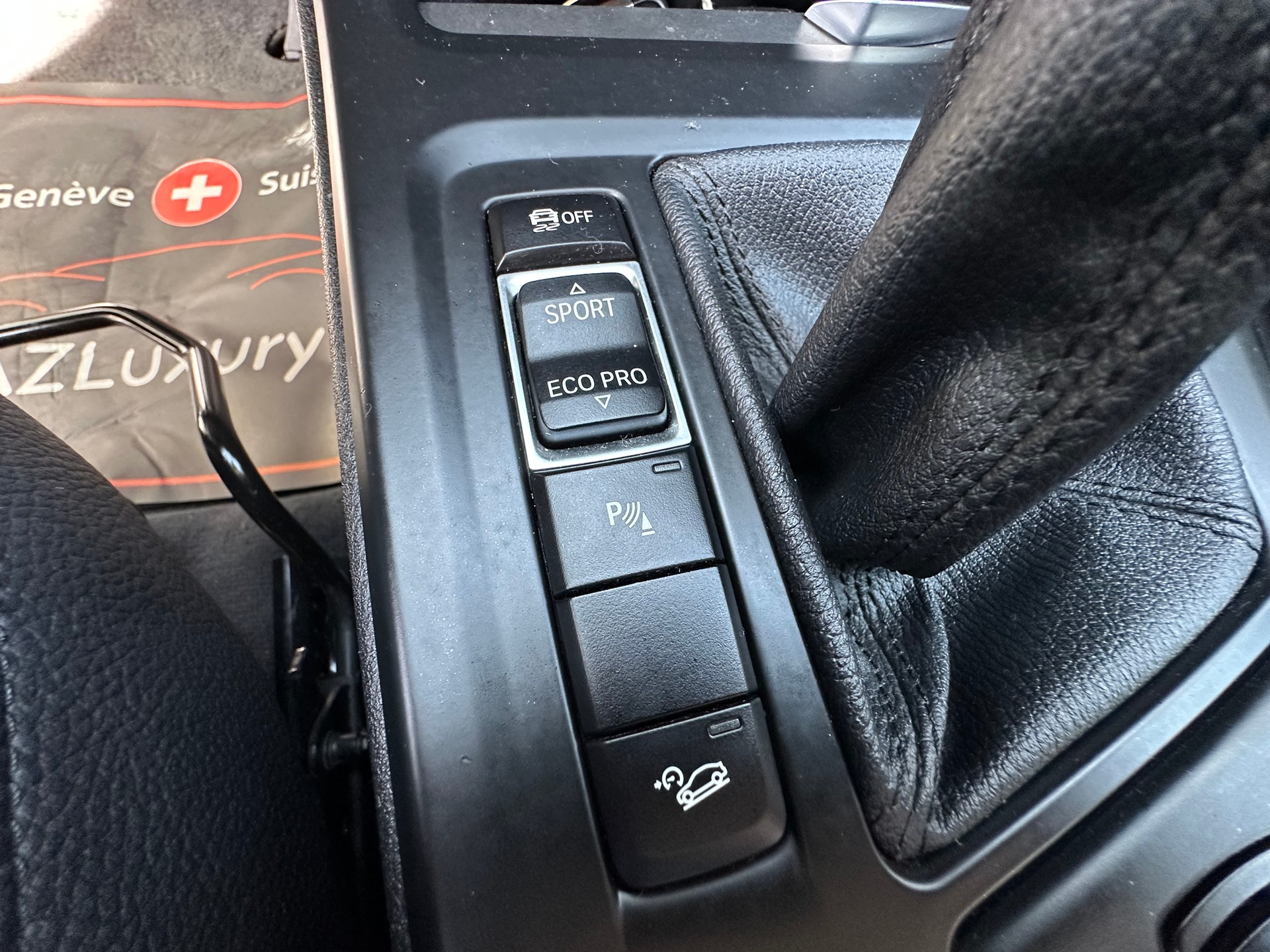 BMW X1 xDrive 20i Sport Line Steptronic-image-15