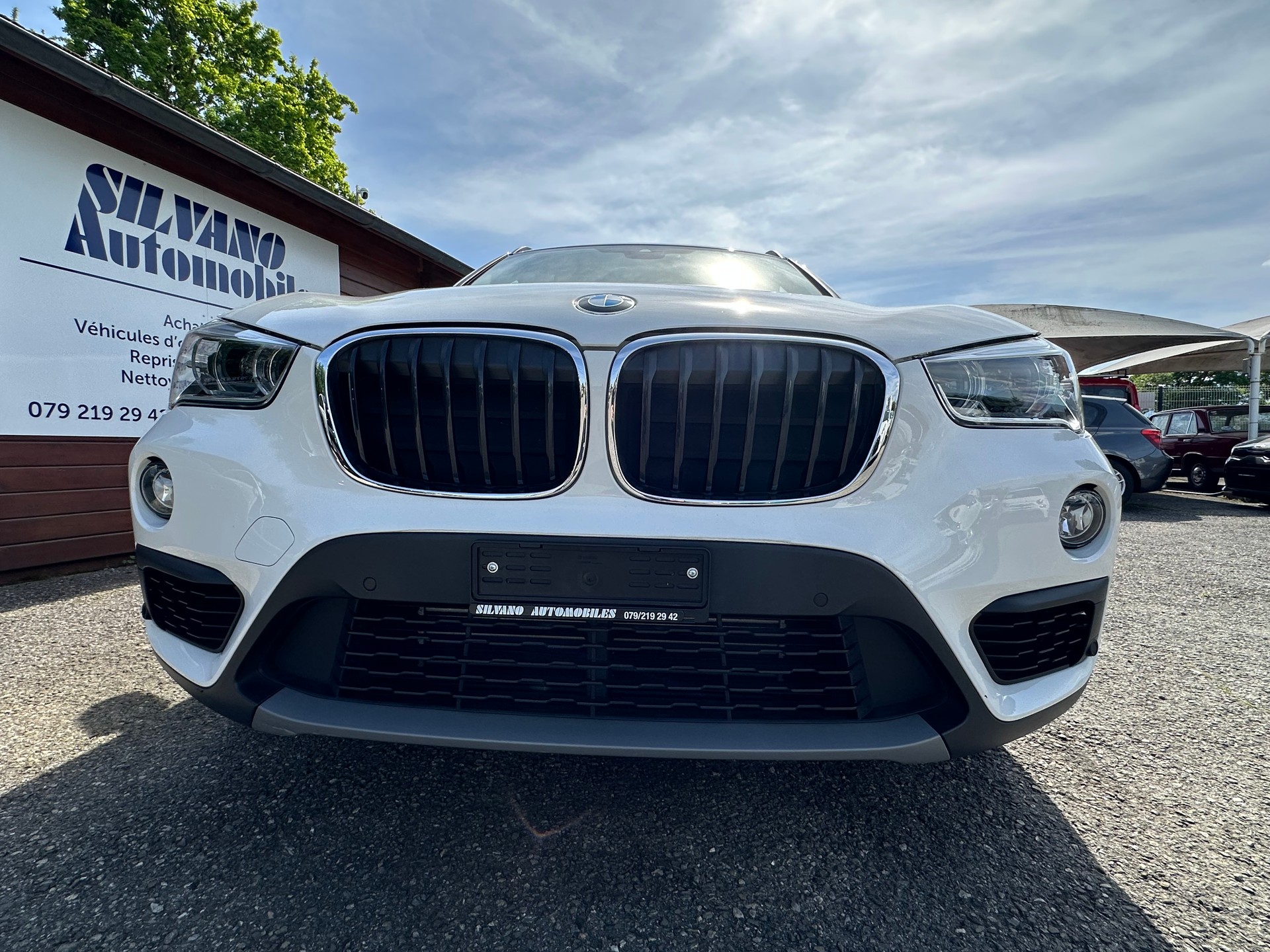 BMW X1 xDrive 20i Sport Line Steptronic-showroom-element-2