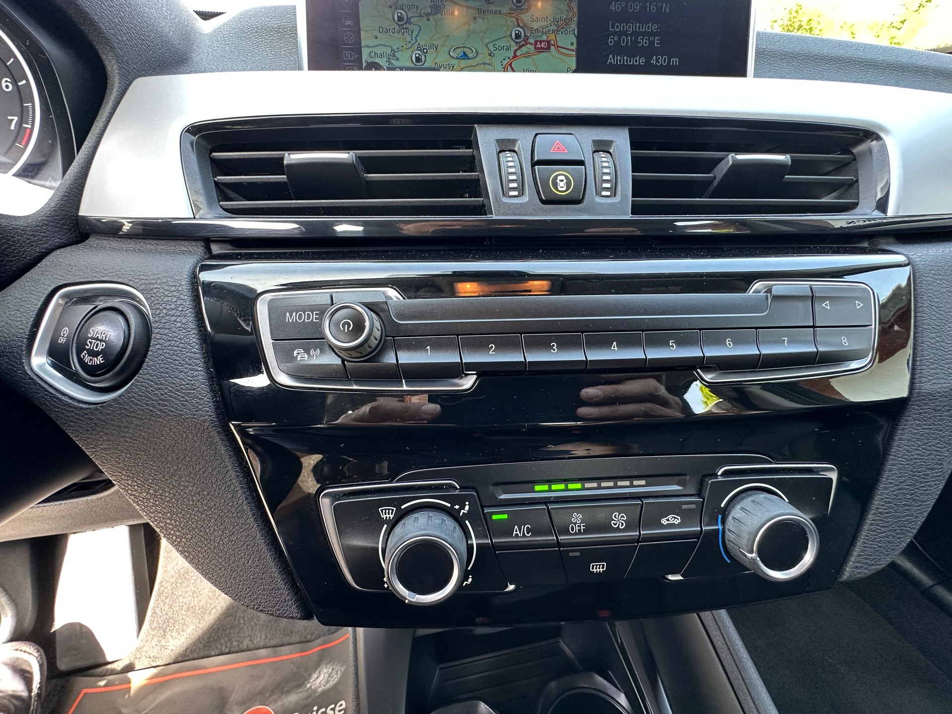 BMW X1 xDrive 20i Sport Line Steptronic-image-17