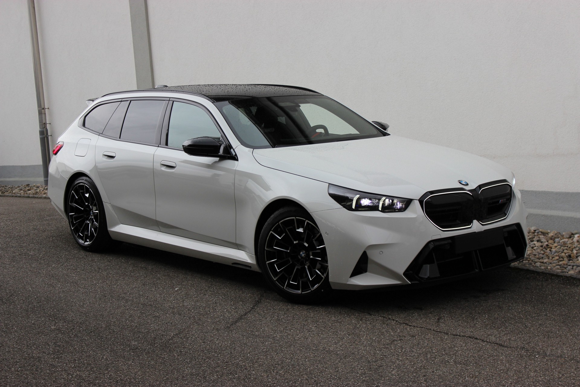 BMW M5 xDrive Touring *1.9%-LEASINGAKTION* 🏖️JUNI-ANGEBOT🏖️-showroom-element-2