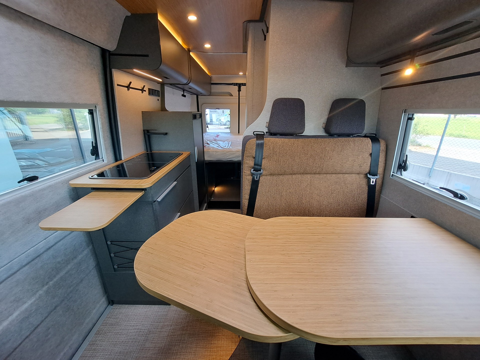 HYMER Redwood 600 Explorer-image-9