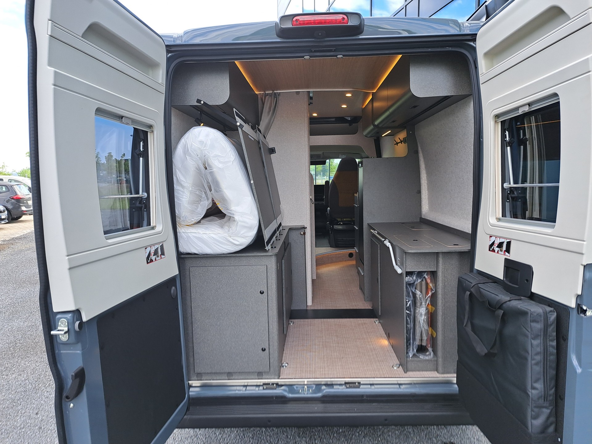 HYMER Redwood 600 Explorer-image-12