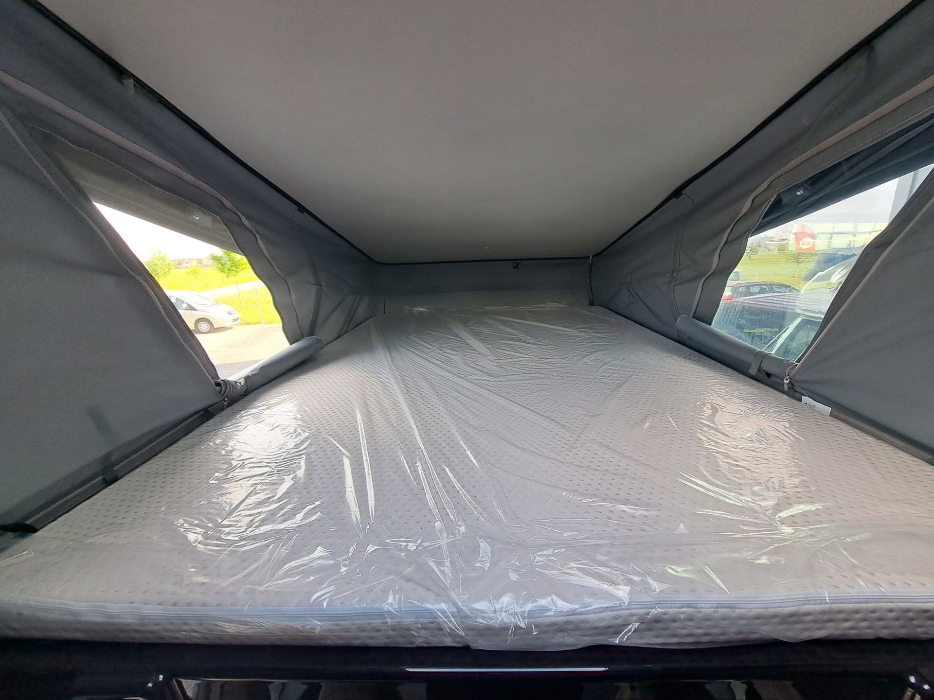 HYMER Redwood 600 Explorer-image-6