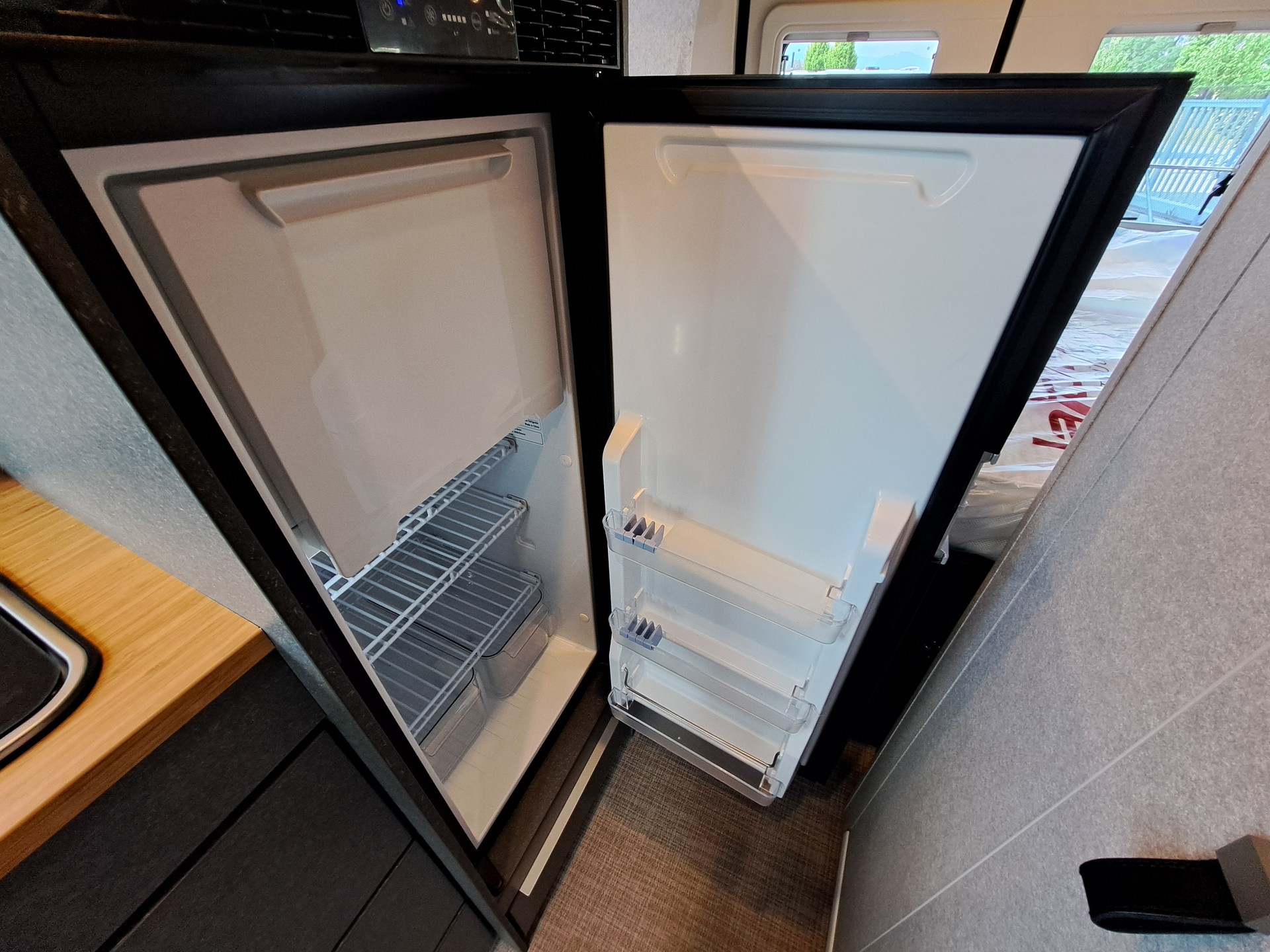 HYMER Redwood 600 Explorer-image-3