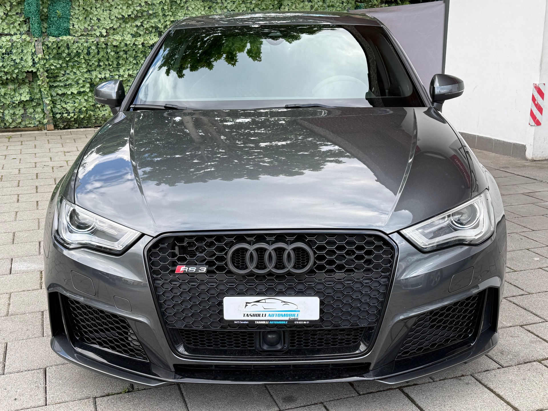 AUDI RS3 2.5 TSI quattro S-tronic-image-1