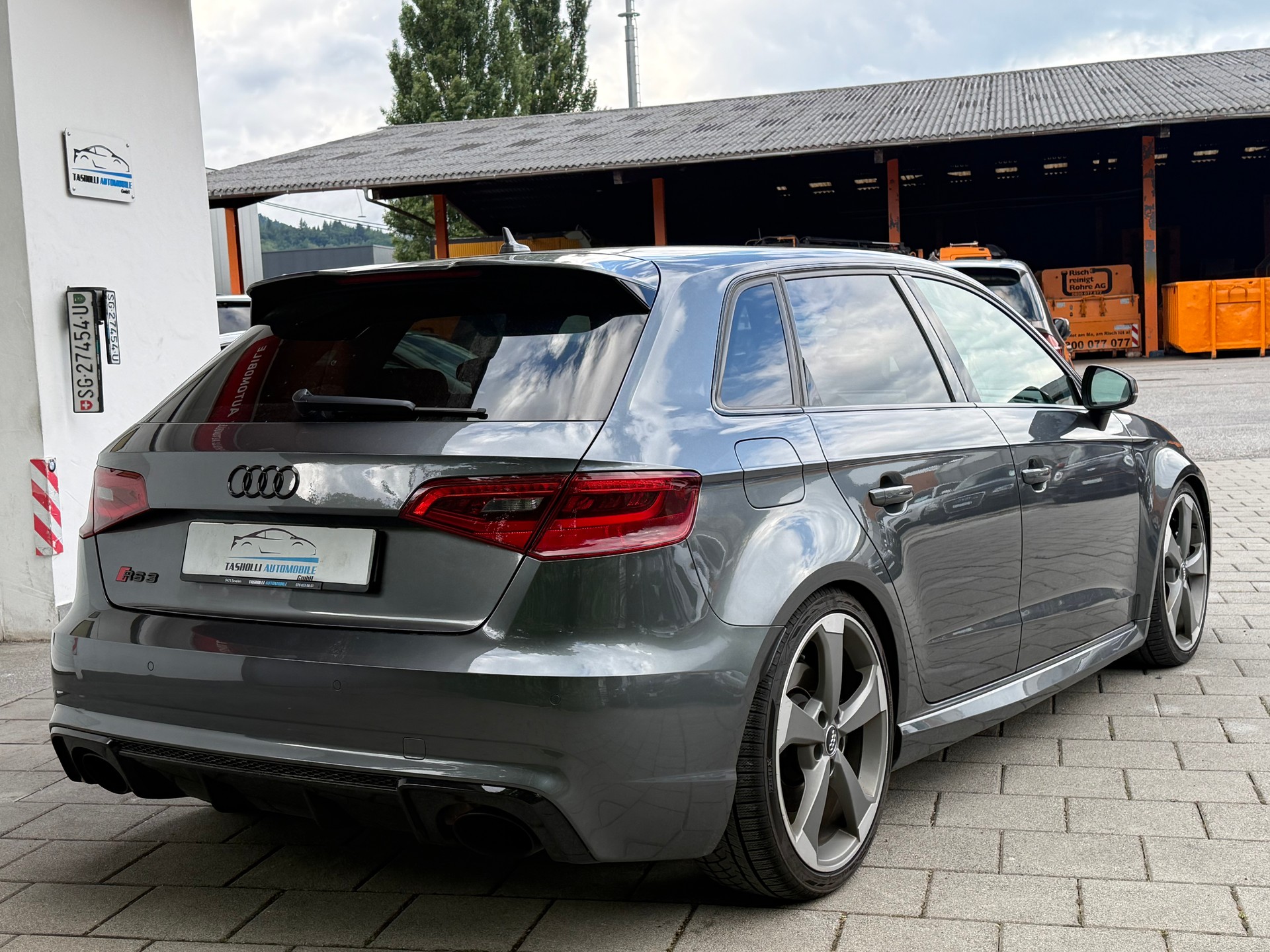 AUDI RS3 2.5 TSI quattro S-tronic-image-6