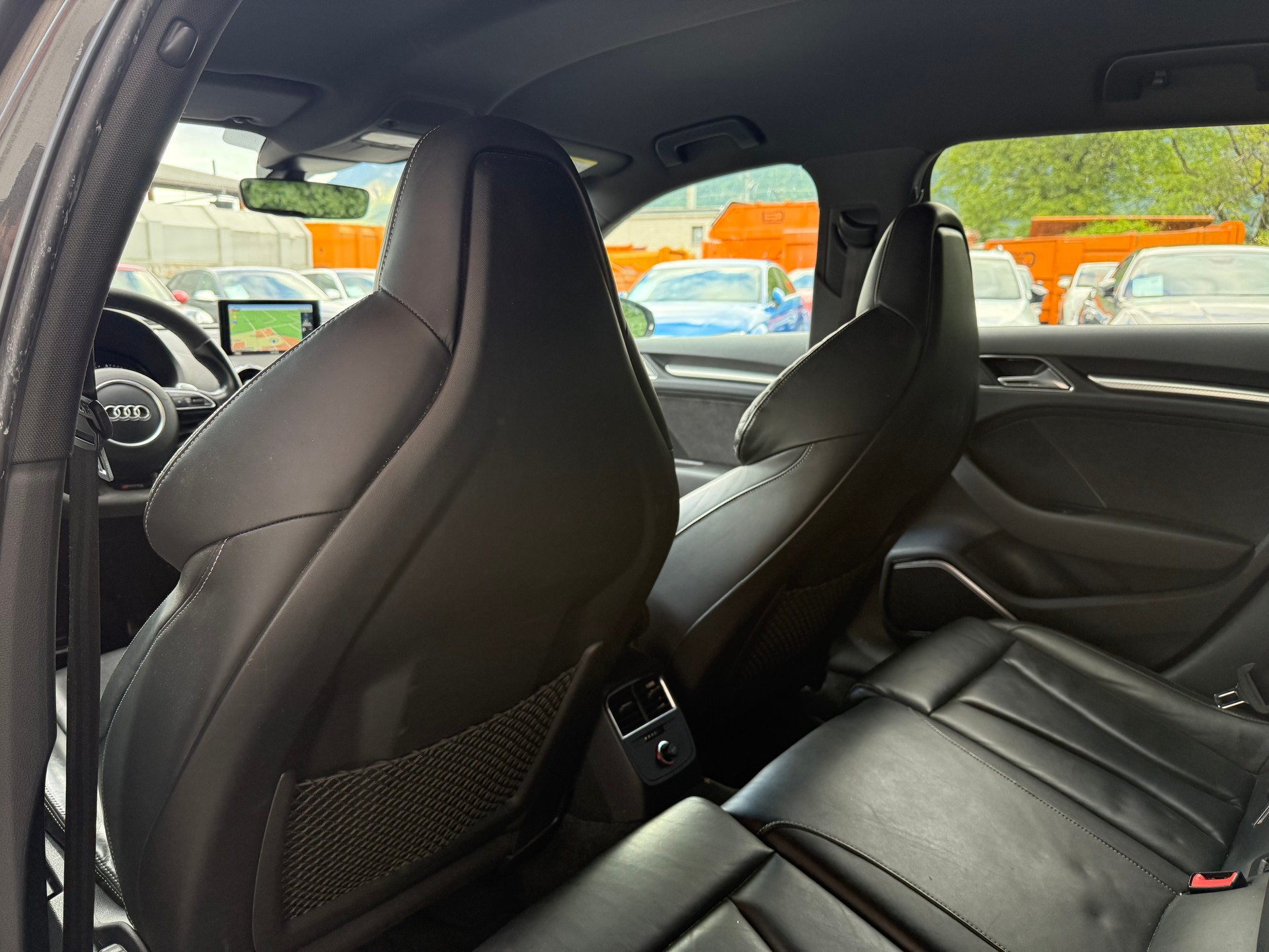 AUDI RS3 2.5 TSI quattro S-tronic-image-11