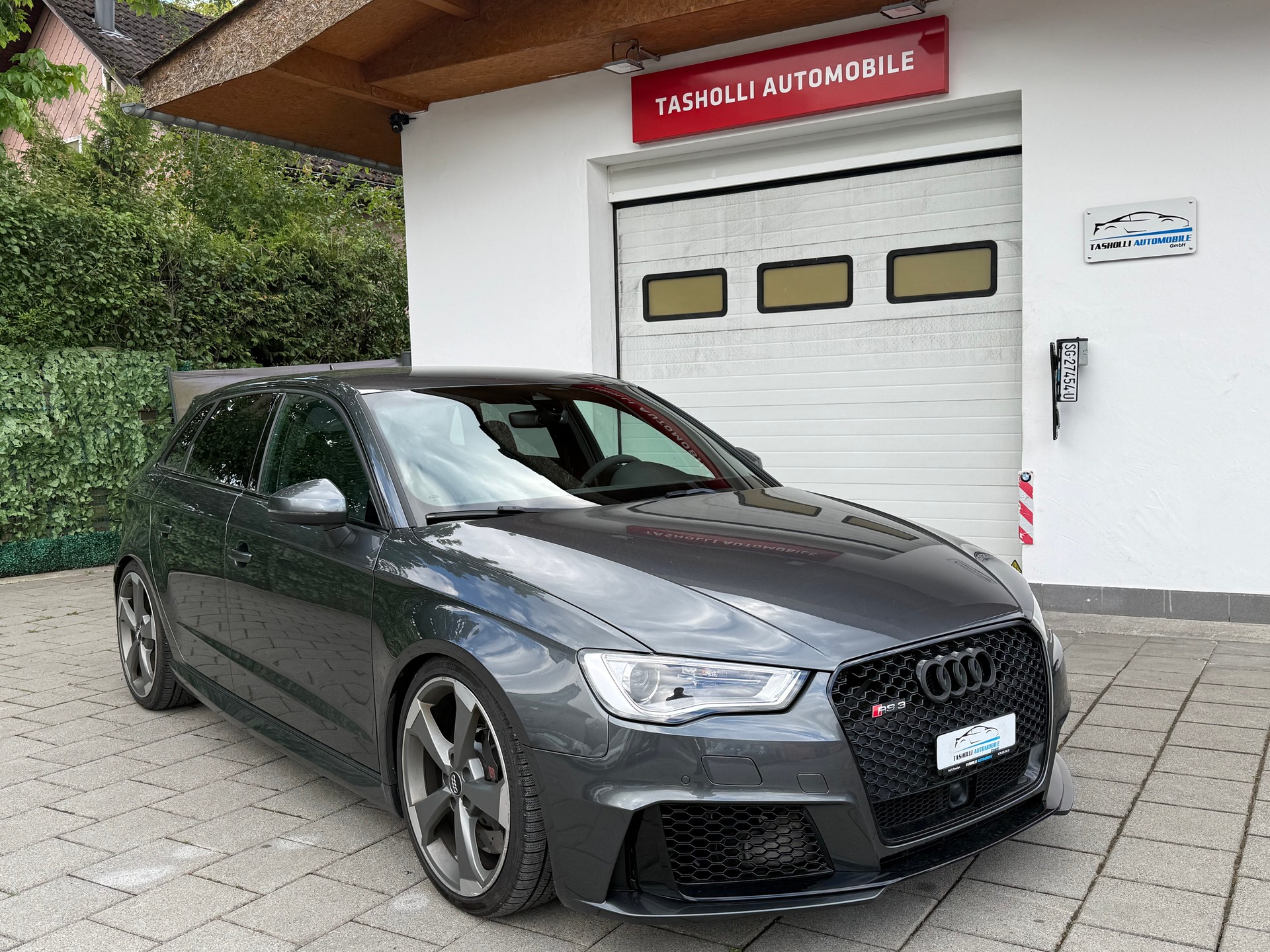 AUDI RS3 2.5 TSI quattro S-tronic