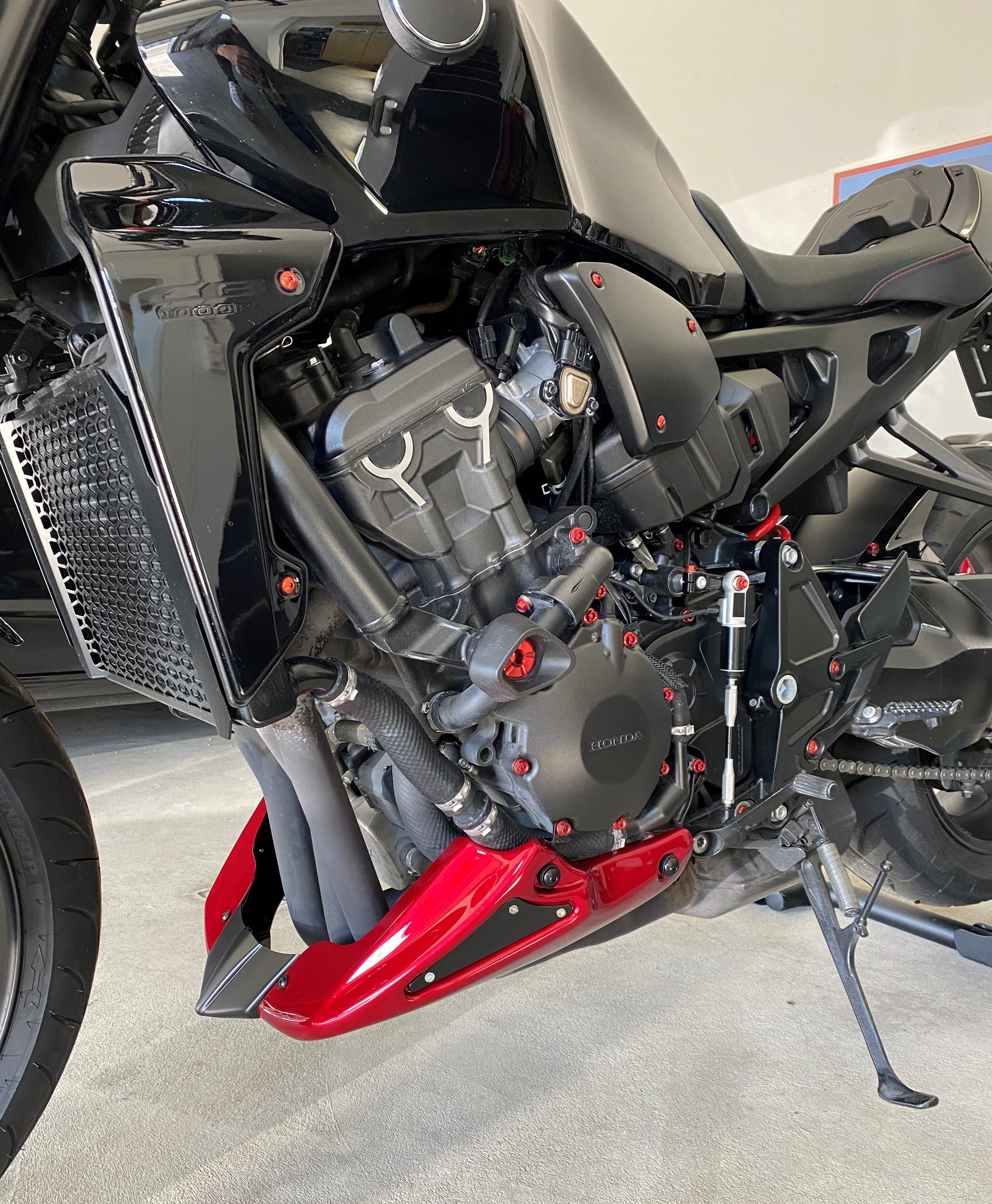 HONDA CB 1000 R ABS Black Edition Spezial-image-4