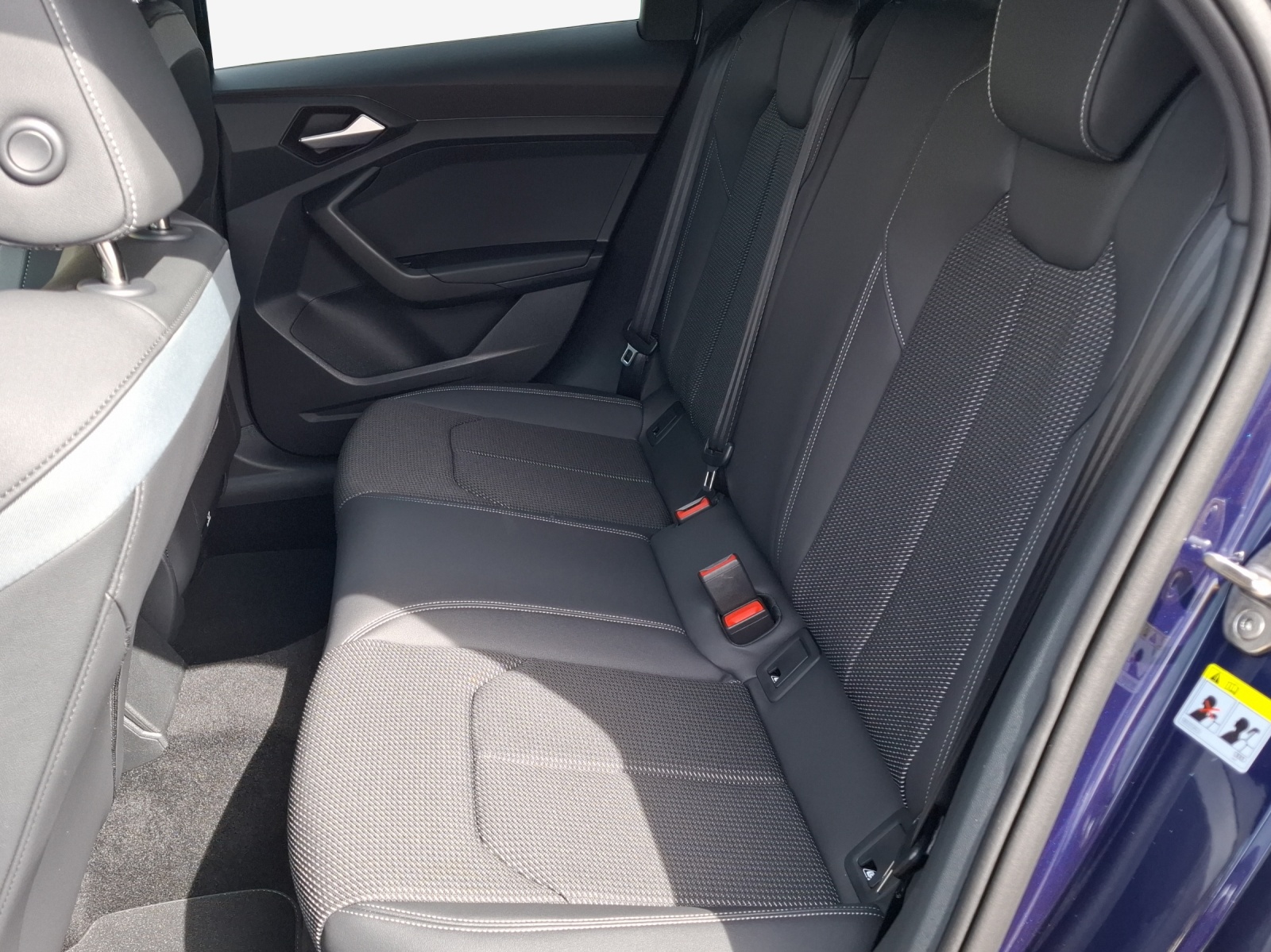 AUDI A1 Sportback 30 TFSI Attraction S-tronic-image-16