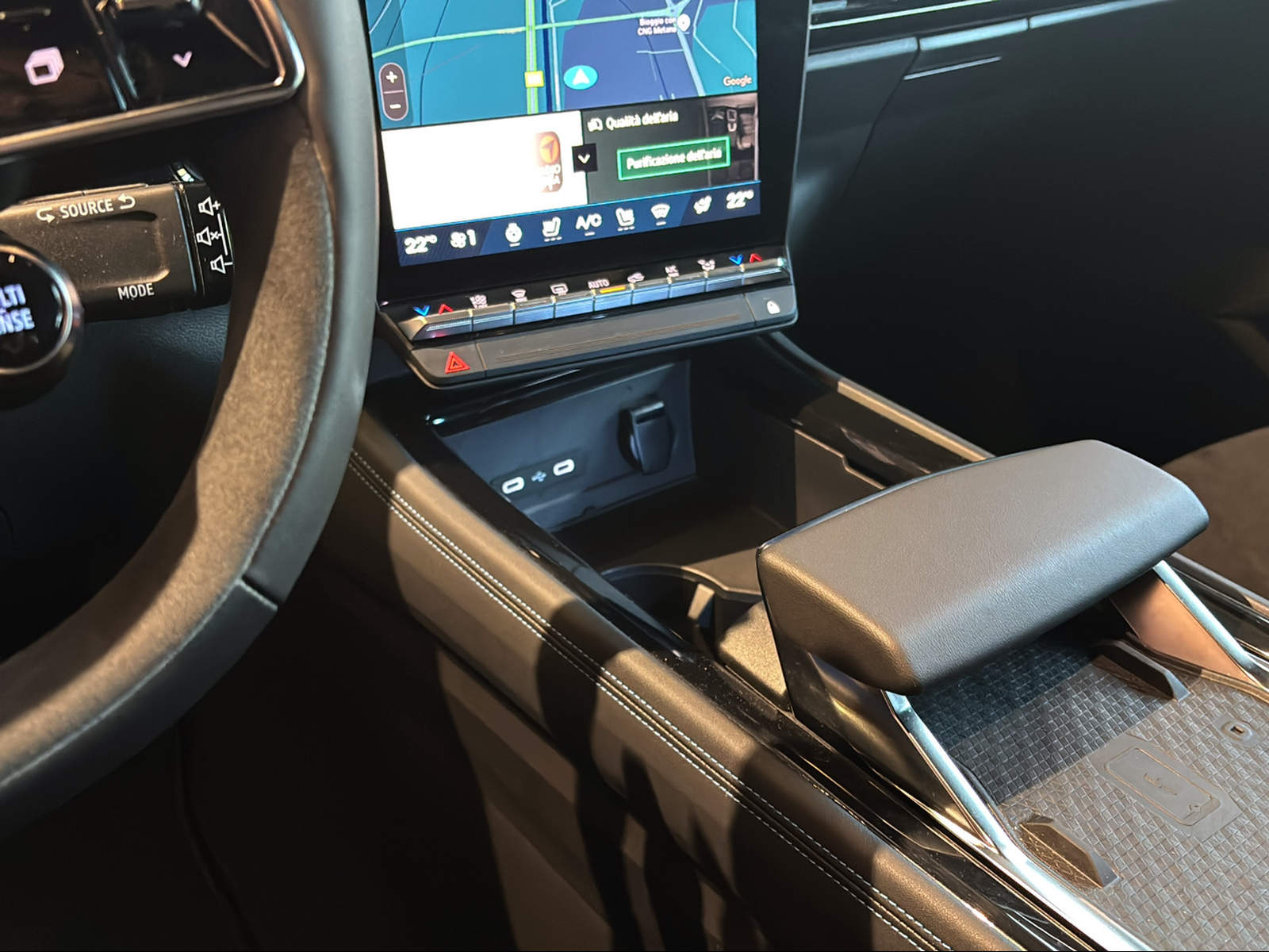 RENAULT Rafale 1.2 E-Tech Hybrid 200 Esprit Alpine-image-14