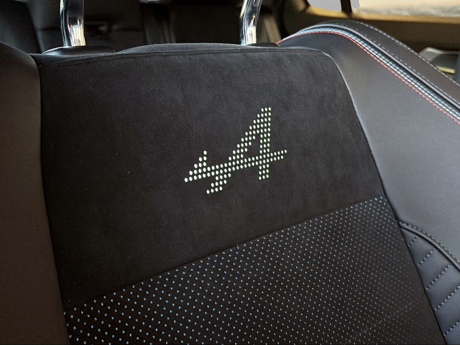 RENAULT Rafale 1.2 E-Tech Hybrid 200 Esprit Alpine-image-13
